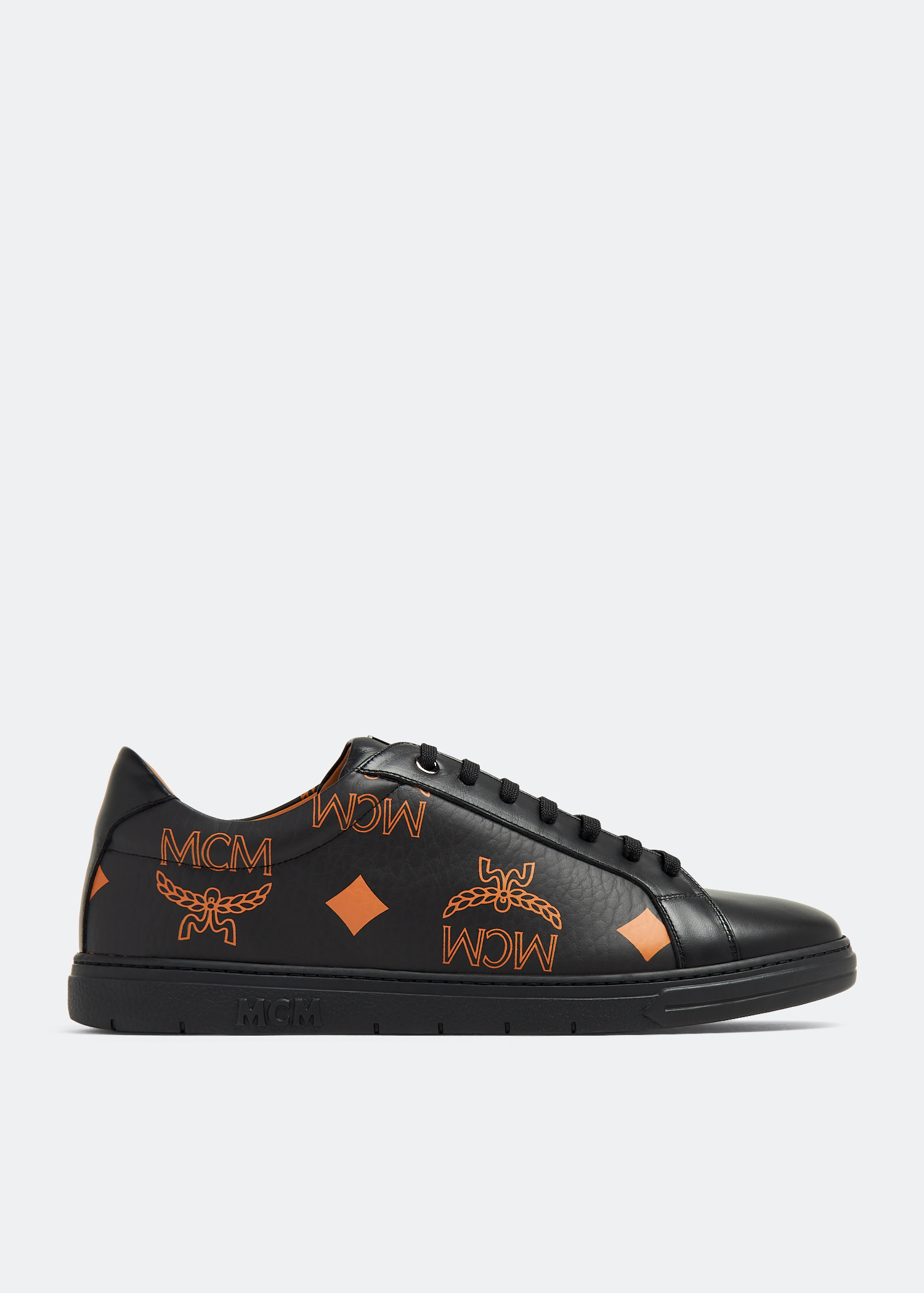 【関税&送料込】Mcm Printed Canvas Terrain Sneakers 20360117_50954418_322.jpg