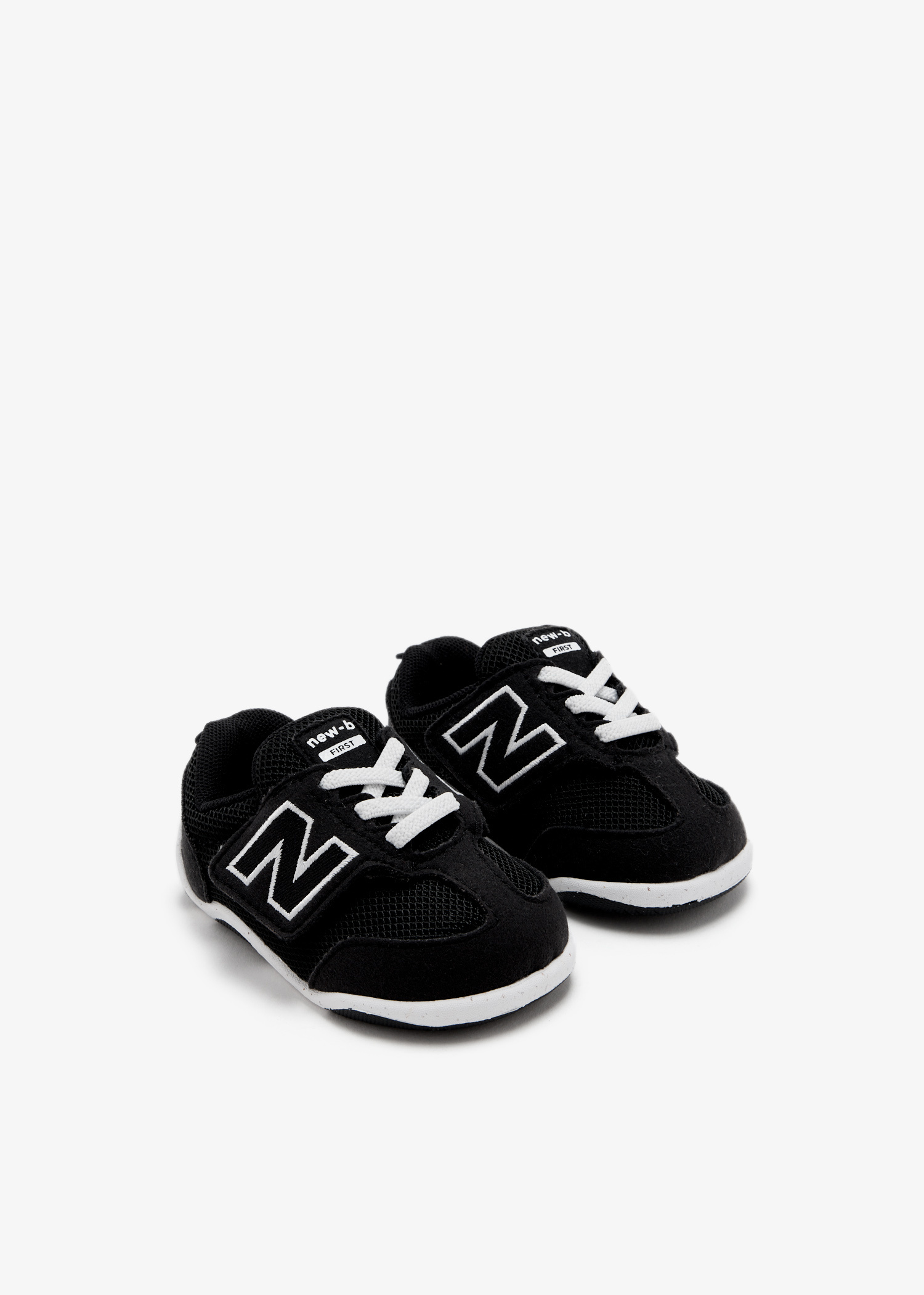 New Balance New-b First sneakers for Baby - Black in USA | Level Shoes