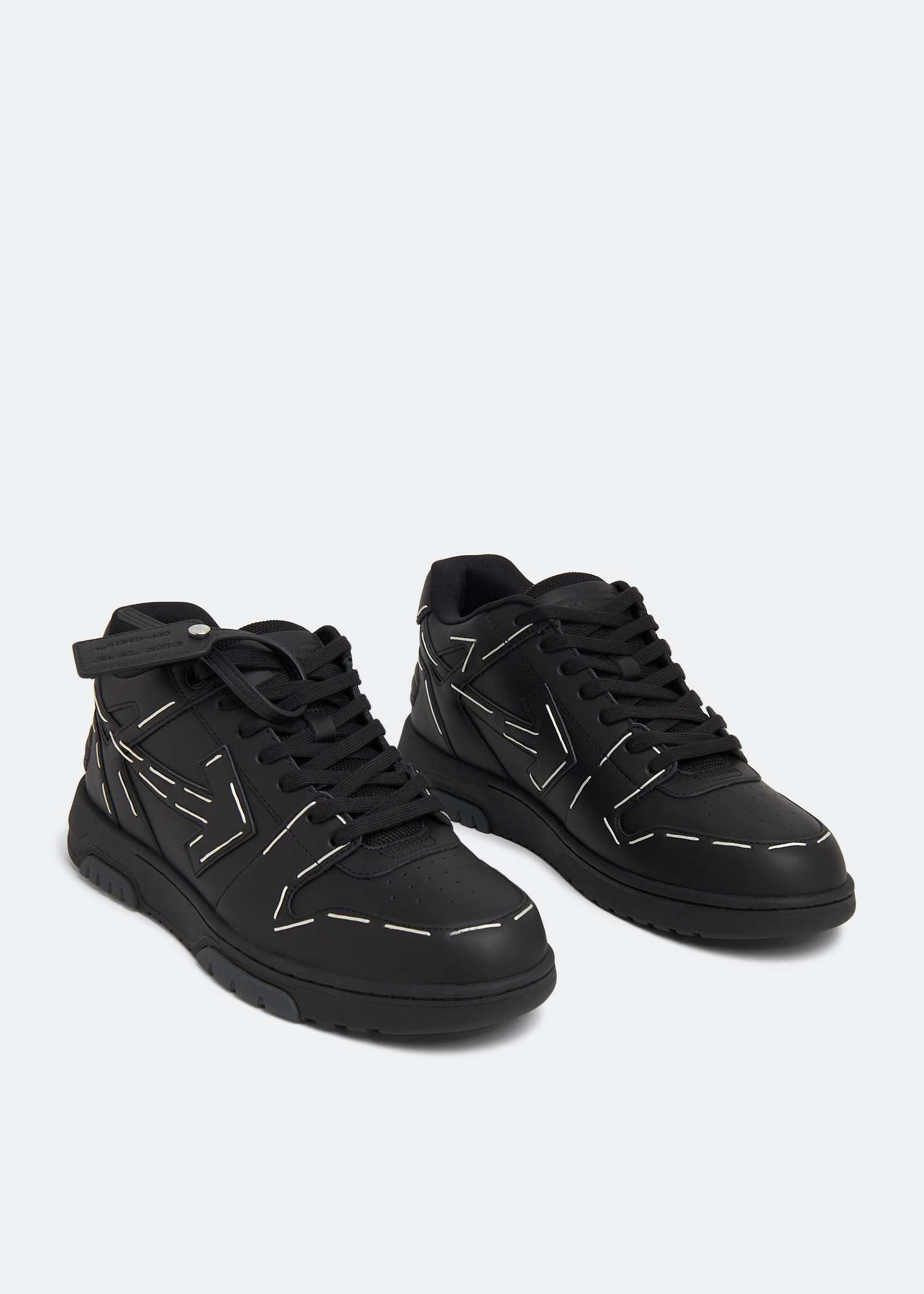 Off-White OOO 'Low Sartorial Stitching' sneakers for Men - Black