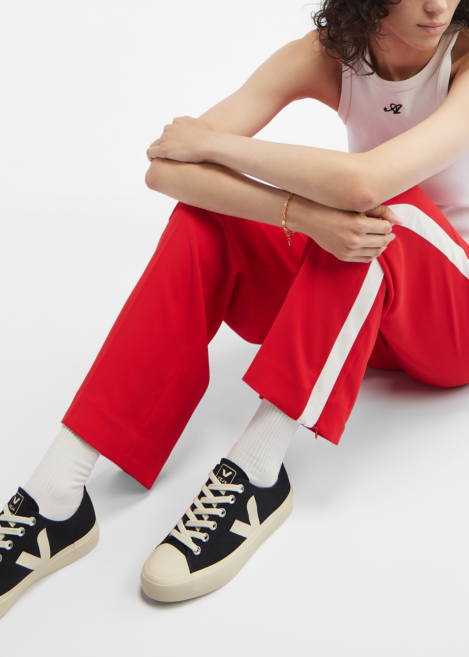 Veja Wata II sneakers for Women - Black in UAE | Level Shoes