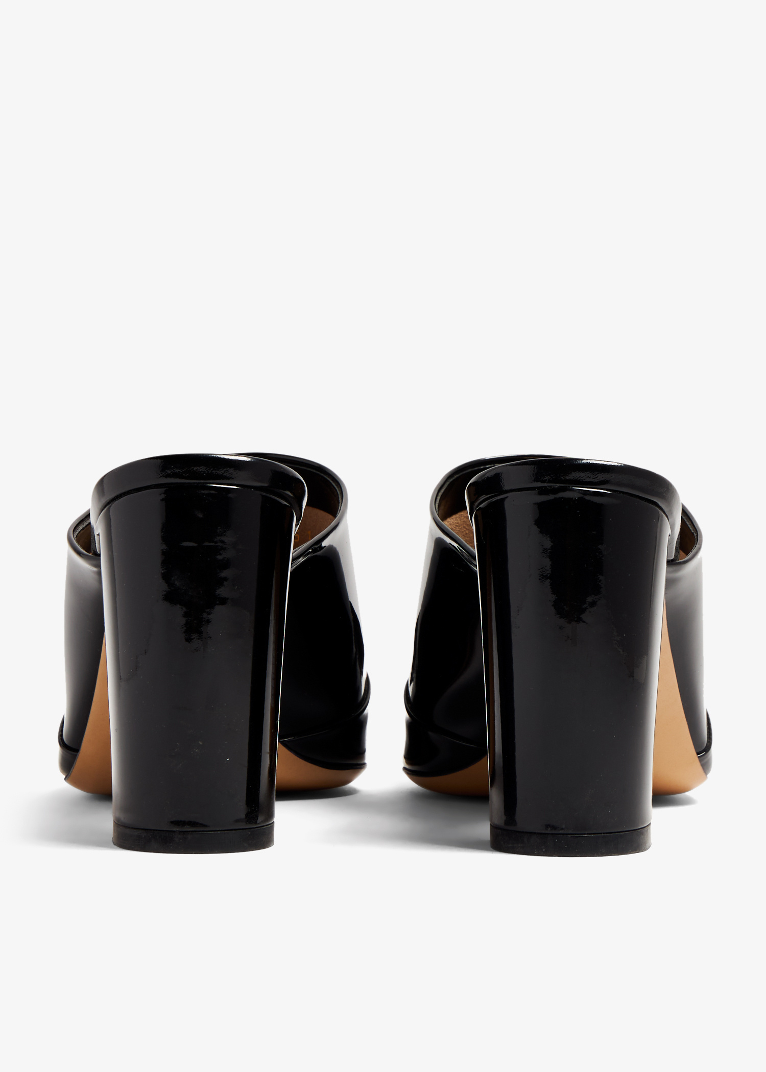 【SALVATORE FERRAGAMO】BRIZA VARA BOW MULE Ferragamo Briza Vara Bow-embellished Mules In Black | ModeSens
