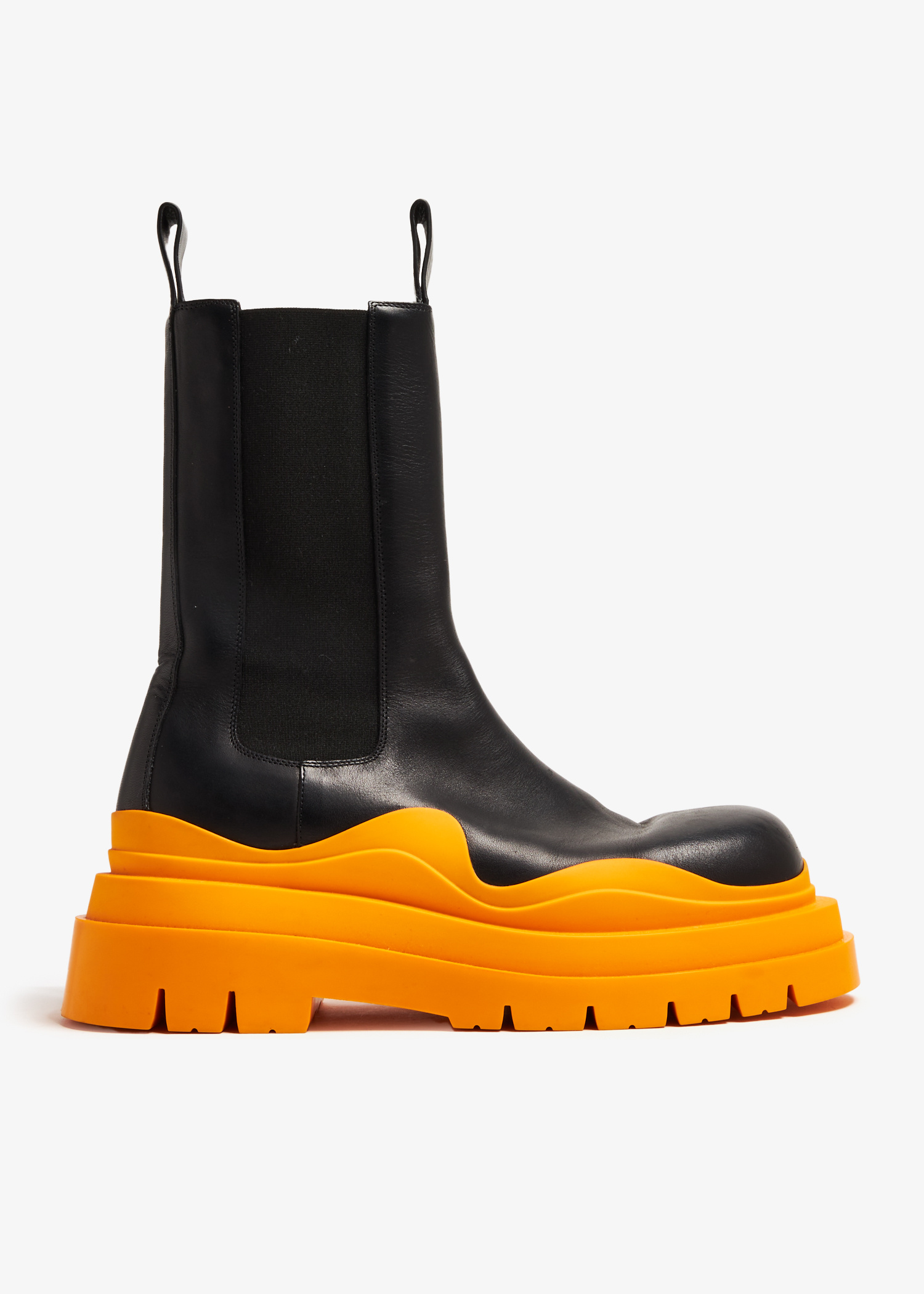 Bottega Veneta Black & Yellow Tire Chelsea Boots - Authenticated Bottega Veneta Black Leather Platform Chelsea Boots Size 36 EU main image 2