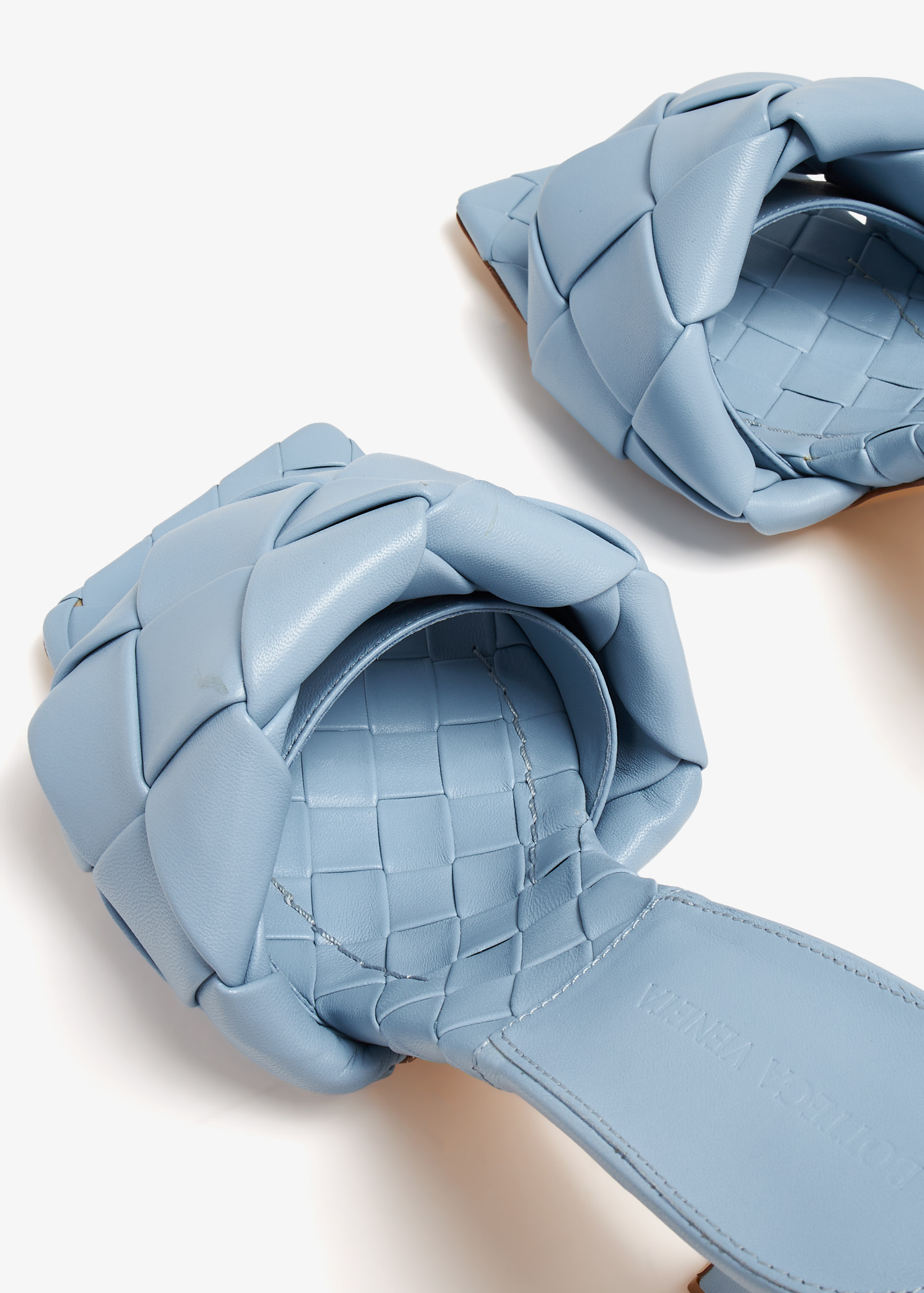 Bottega Veneta Pre-Loved Lido mules for Women - Blue in UAE