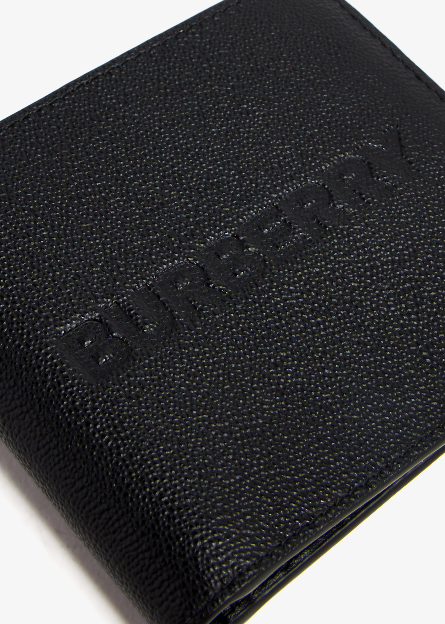 Burberry Pre-Loved Logo bifold wallet for Women - Black in Burberry Pre-Loved Logo bifold wallet for Women - Black in