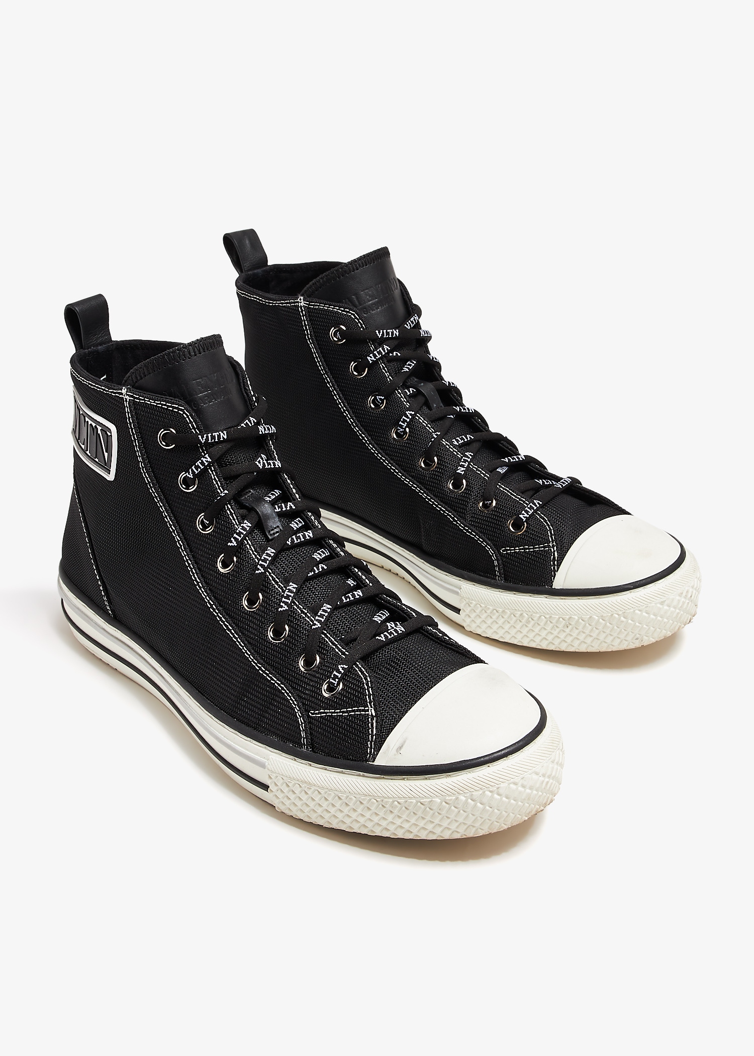 Valentino Garavani Pre-Loved VLTN Times Giggies sneakers for