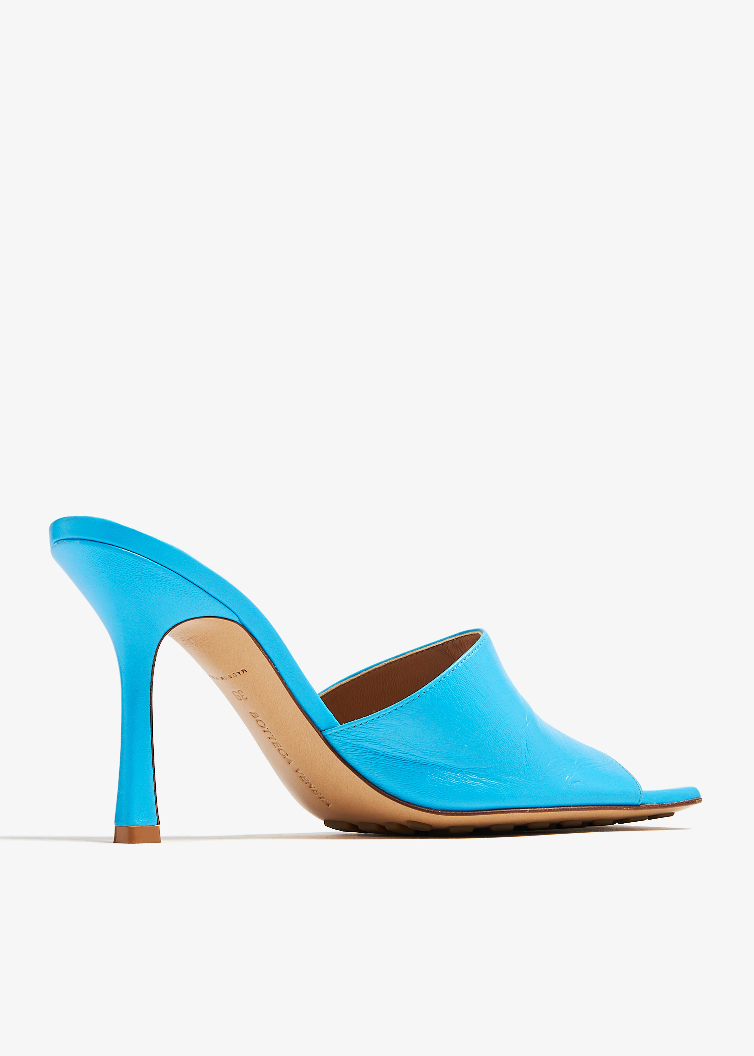 【VIP価格】Bottega Veneta アルフィー ミュール Bottega Veneta – Alfie Mule – Travertine | Carla Saint-Barth