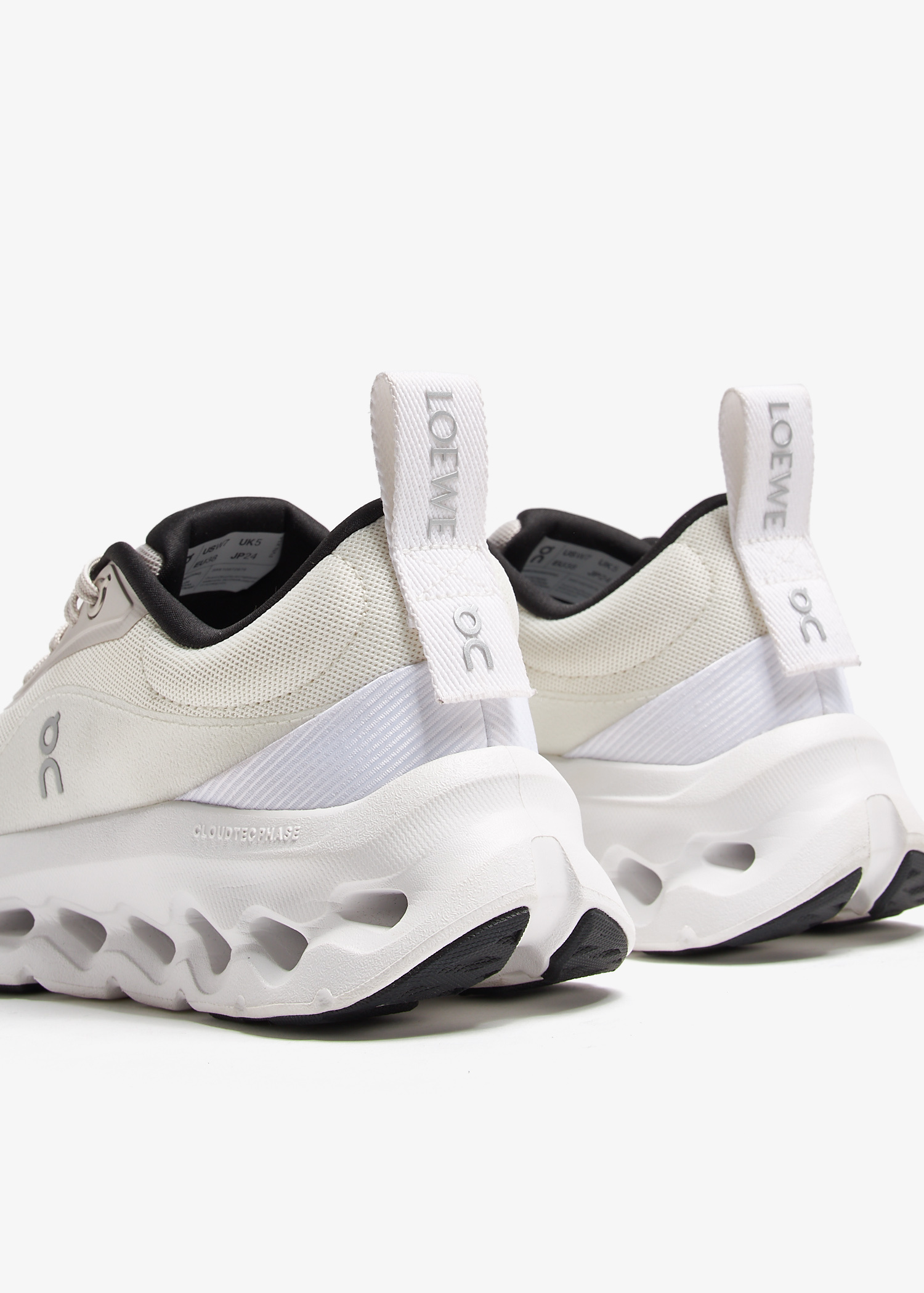 ＊＊＊ 　LOEWE LOEWE LOEWE x On Cloud Monochrome Sneakers | Saks Fifth Avenue