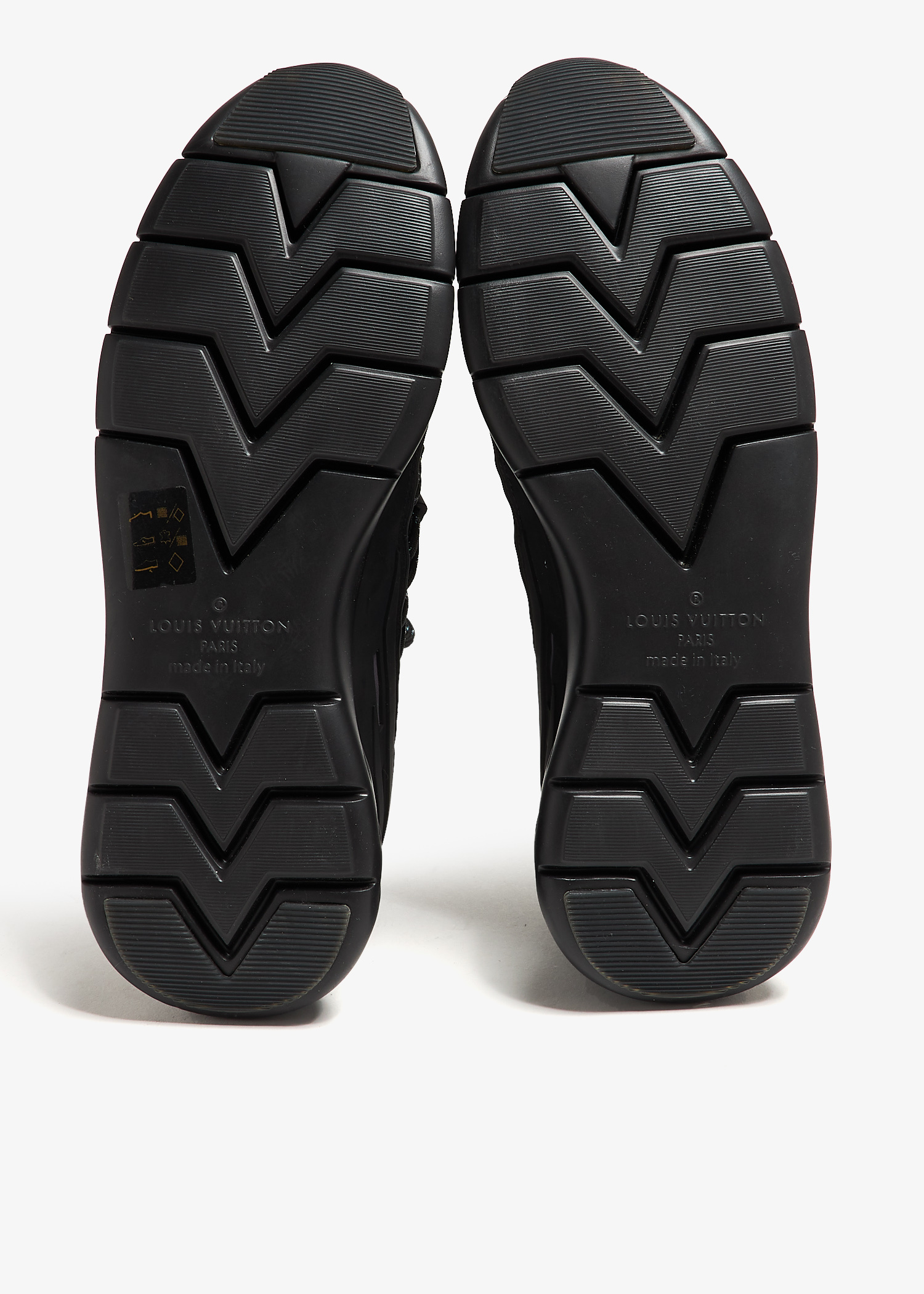 Louis Vuitton Pre-Loved Fastlane sneakers for Men - Black in UAE