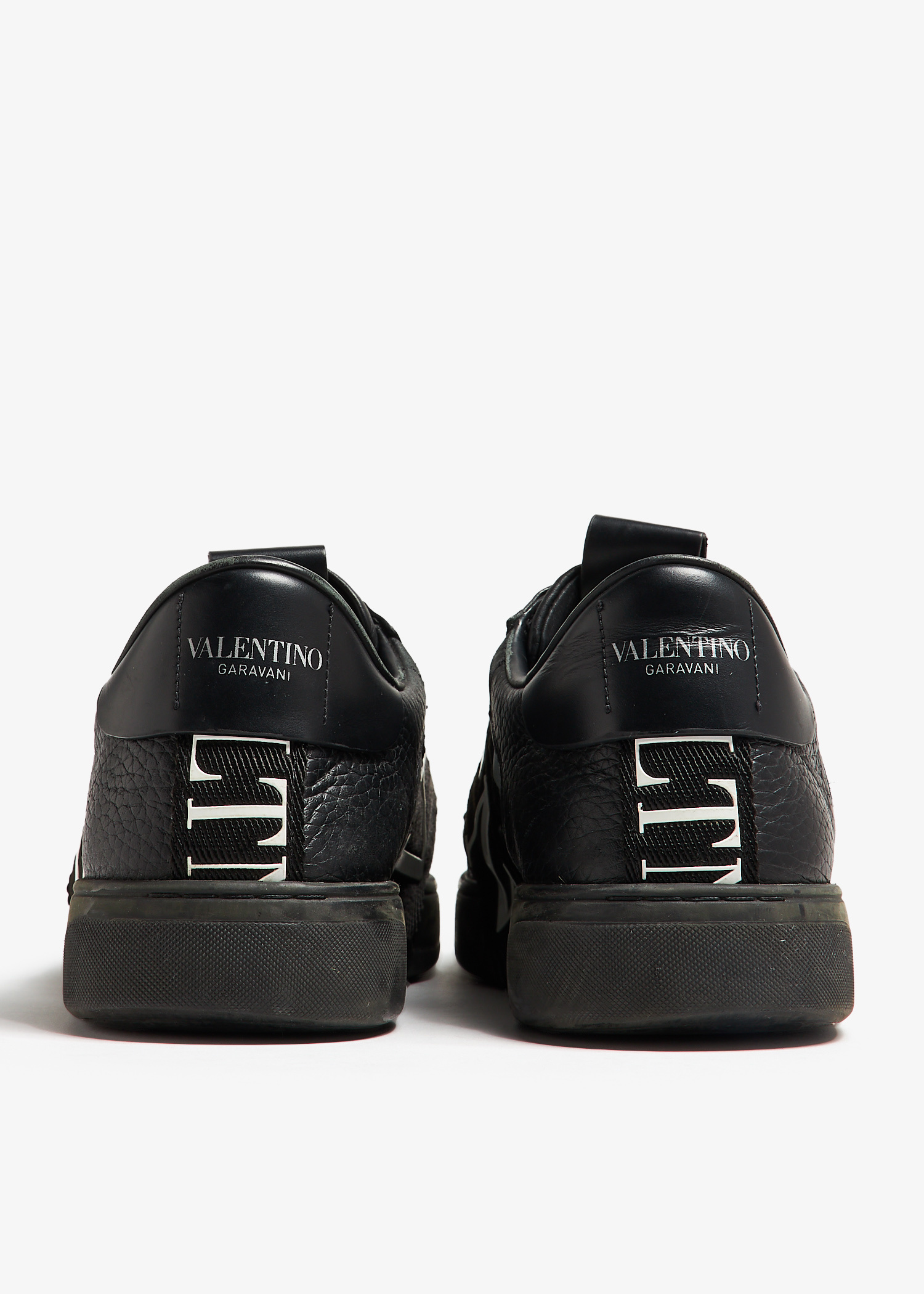 Valentino Garavani Pre-Loved VL7N sneakers for Men - Black