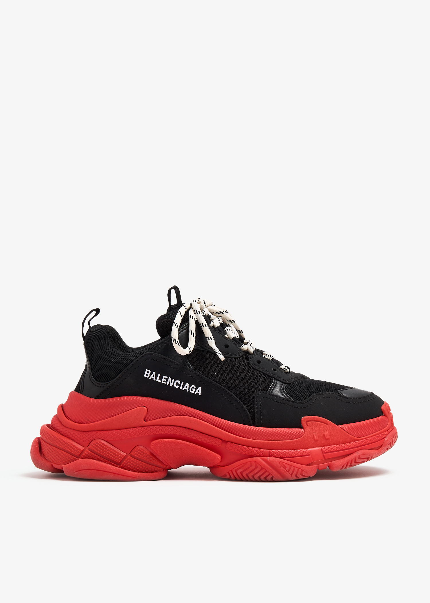 Balenciaga Pre-Loved Triple S sneakers for Men - Black in UAE