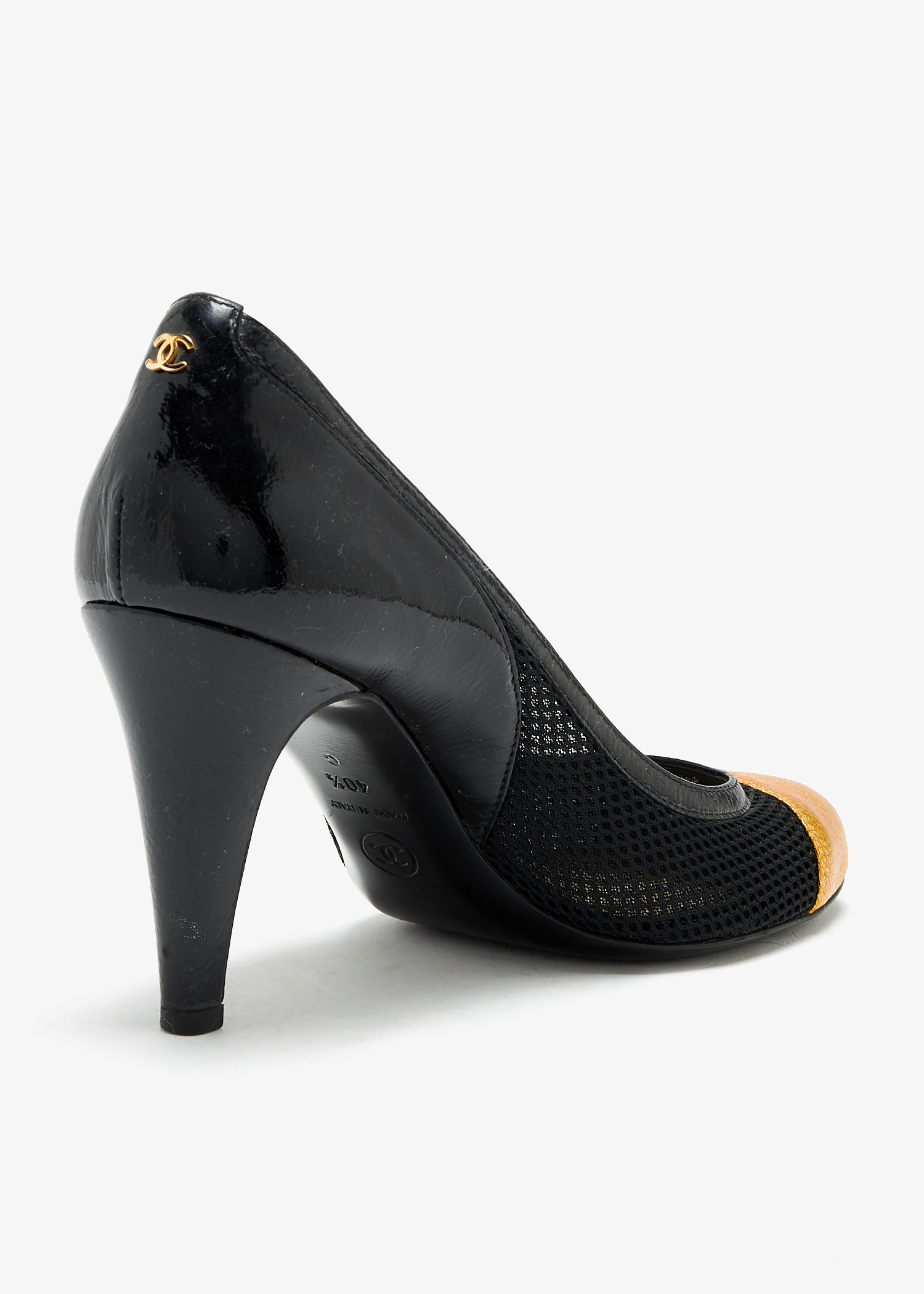 Chanel Pre-Loved CC Cap toe pumps for Women - Black in UAE