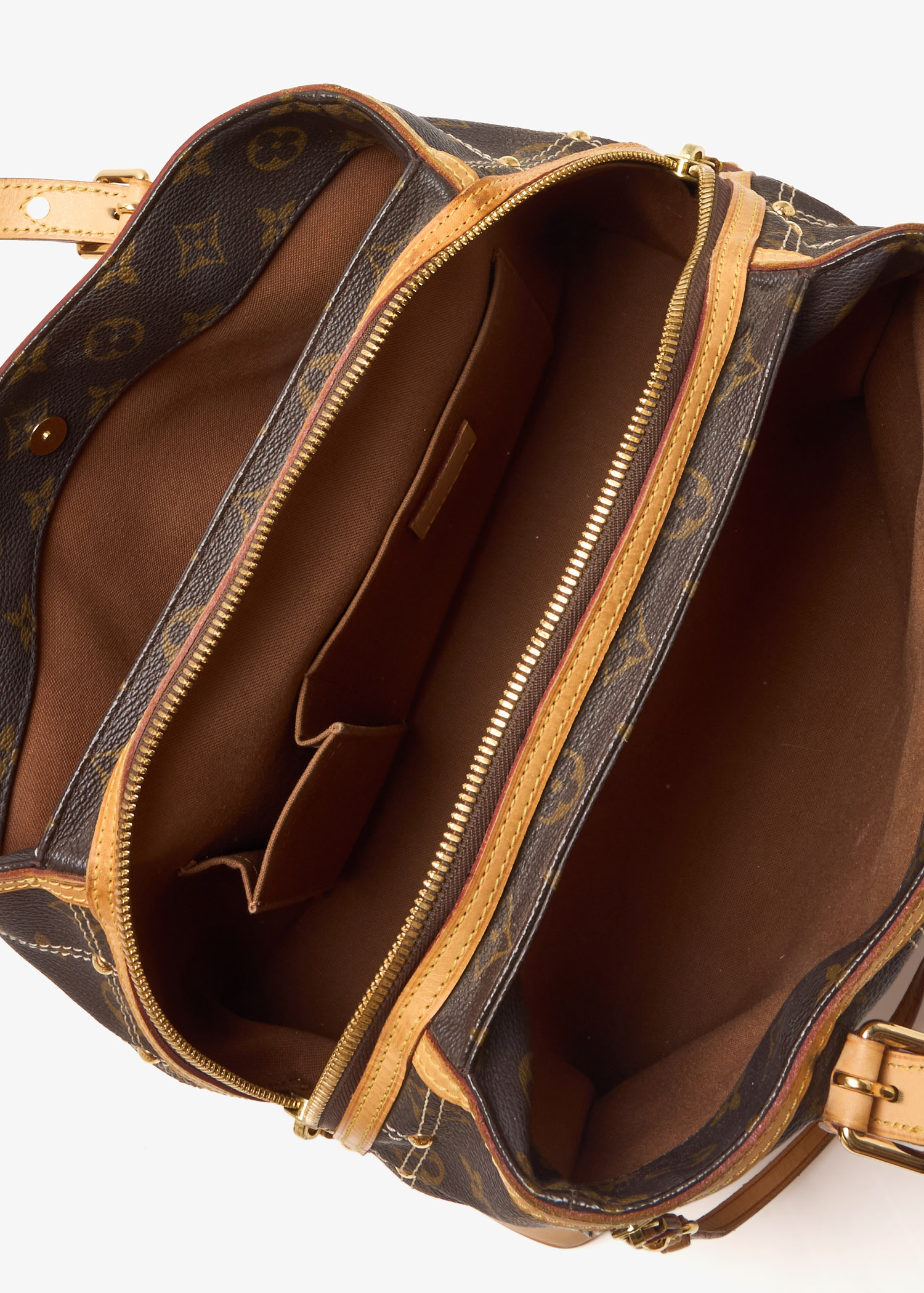 Louis Vuitton Pre-Loved Riveting Monogram tote bag for Women