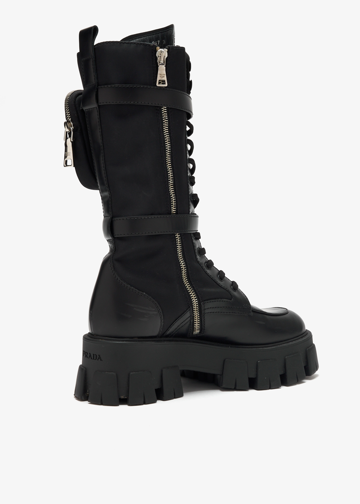 靴 Prada Combat boots Prada Logo Plaque Leather Combat Boots | Black | FARFETCH NO