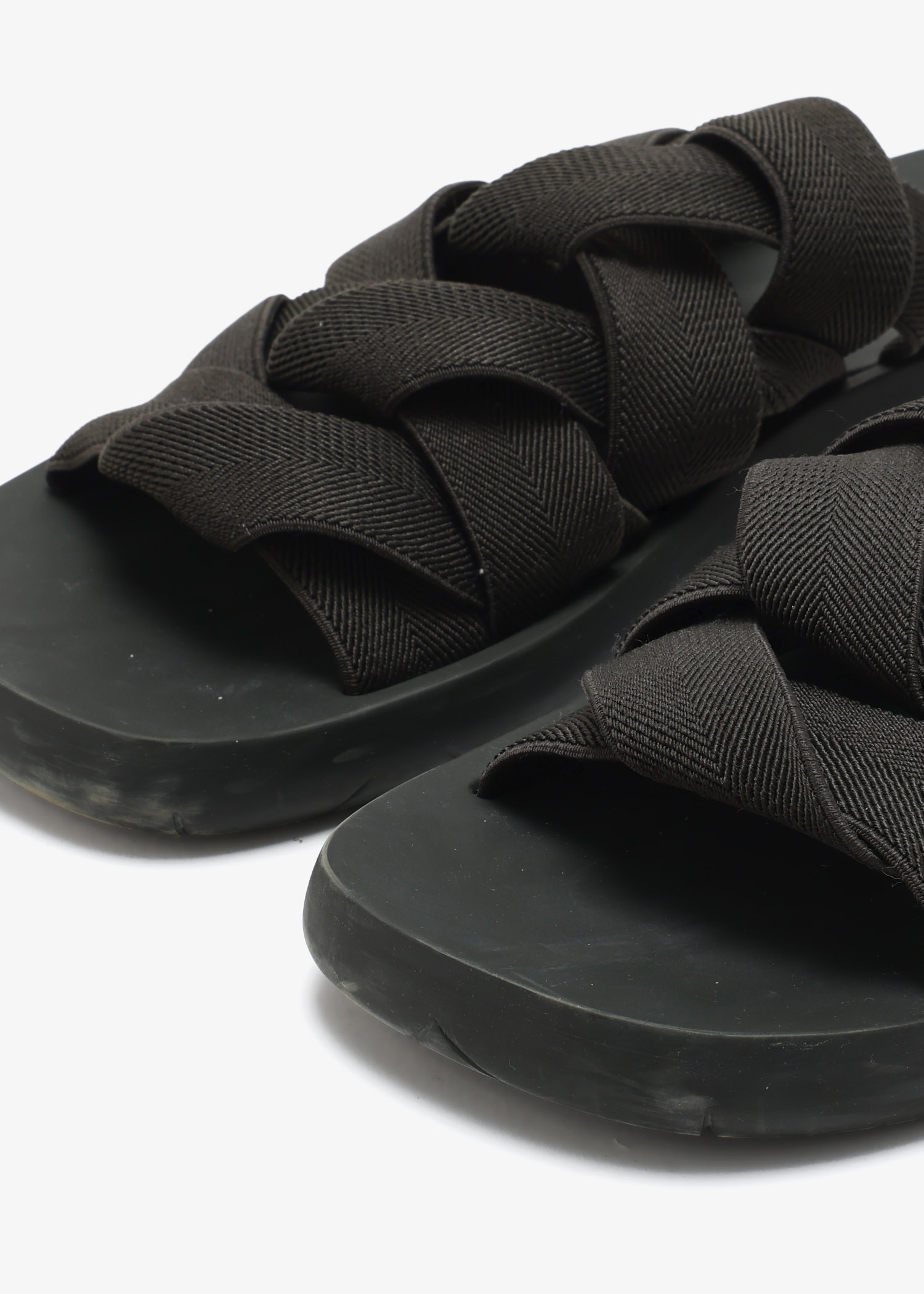 ★BOTTEGA VENETA★Plat Mule Black Bottega Veneta Pre-Loved Intreccio Plat mules for Men