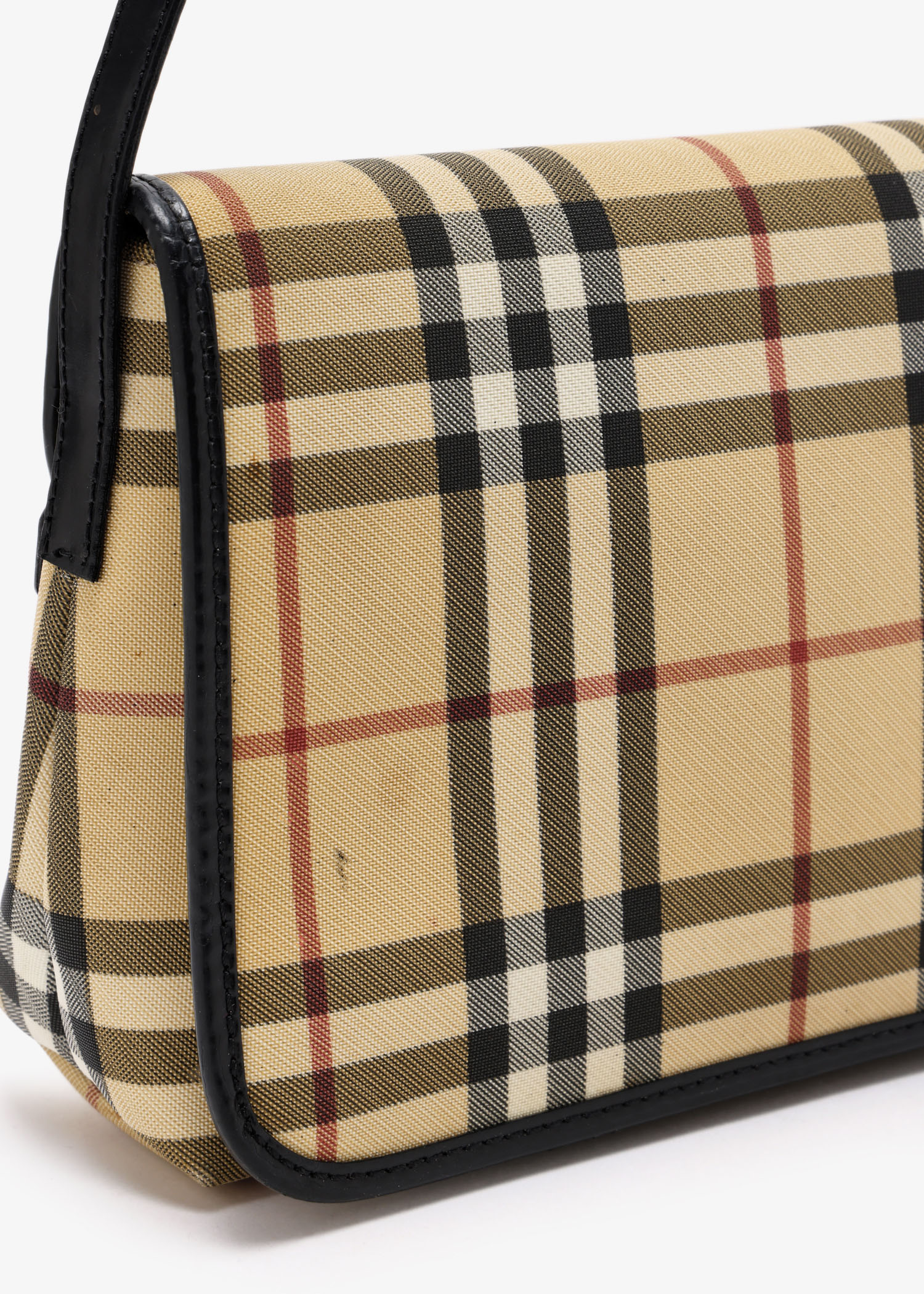 【送料&関税込】Burberry Printed Canvas Shoulder Bag Burberry Pre-Loved Check-print flap shoulder bag for Women