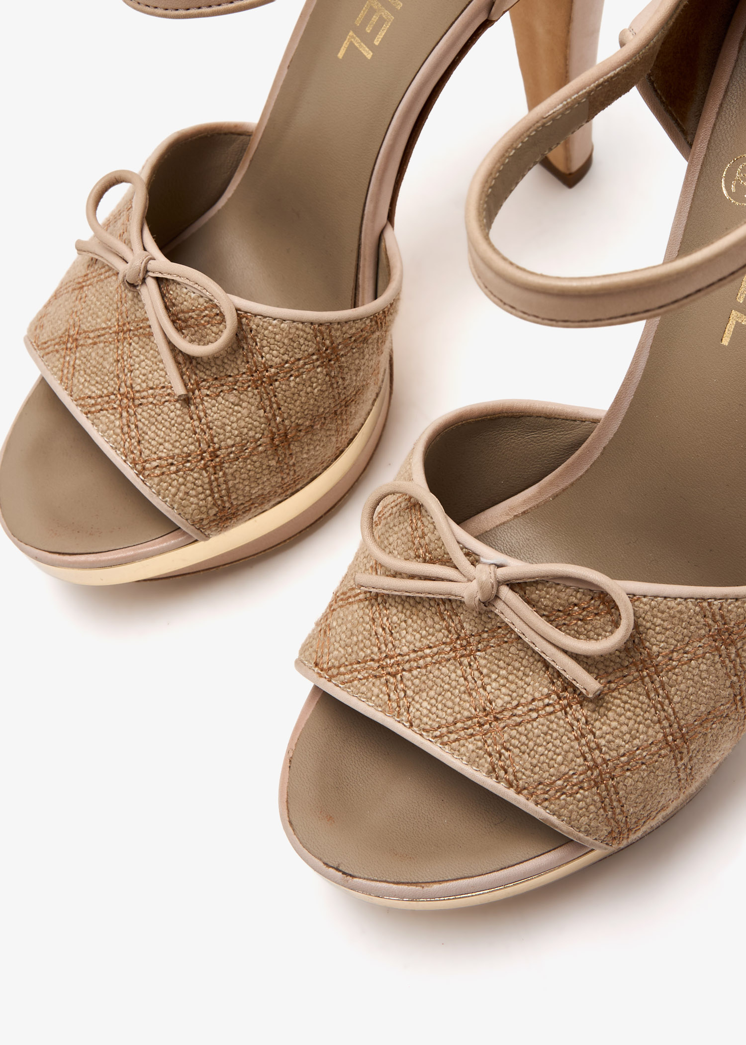靴 Chanel tweed bow sandals Chanel Tweed Logo Strap Wedge Heel Sandals, Size 36 | eBay