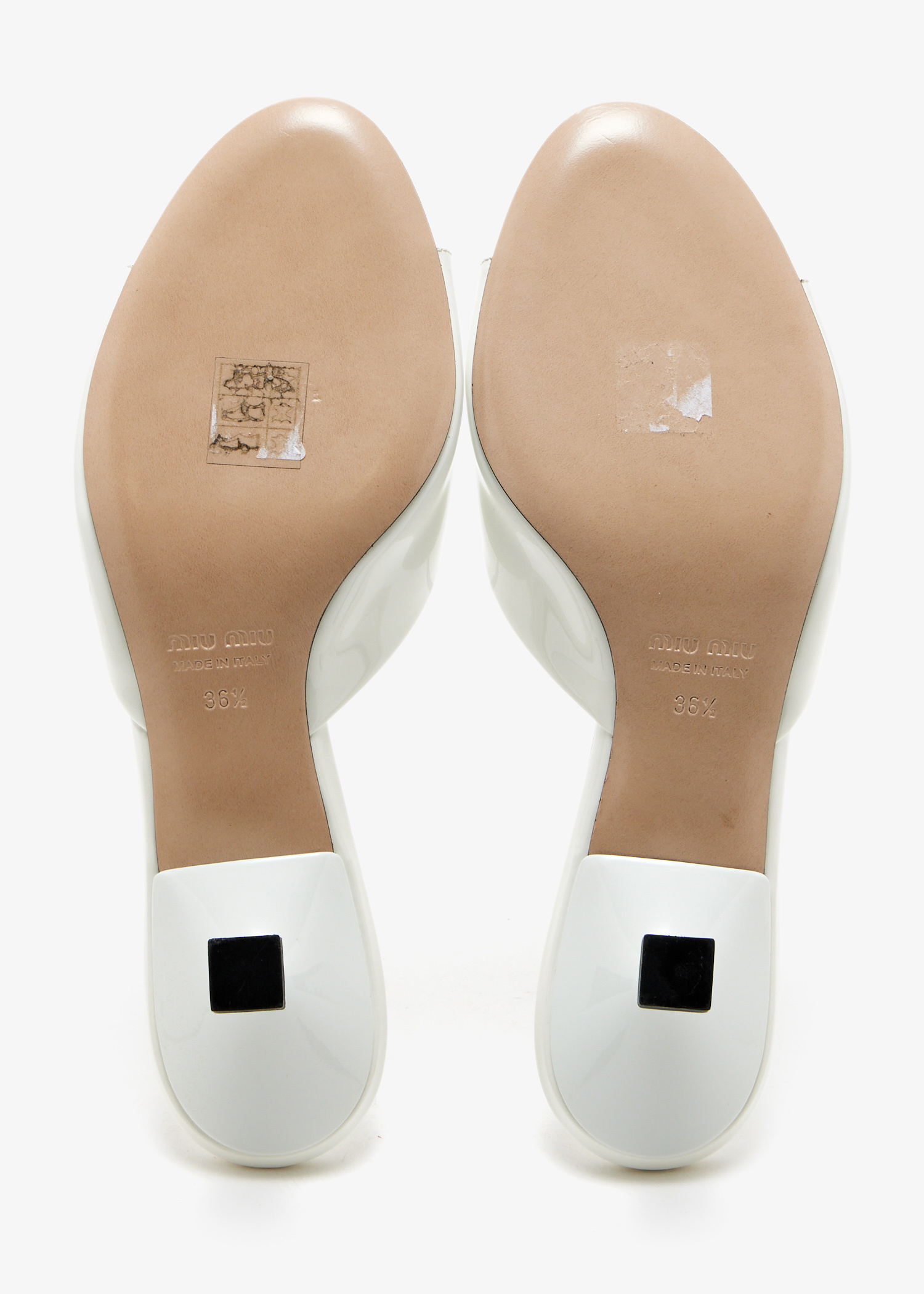 靴 Miu Miu Leather Mules 36 Miu Miu Pre-Loved Logo mules for Women - White in UAE