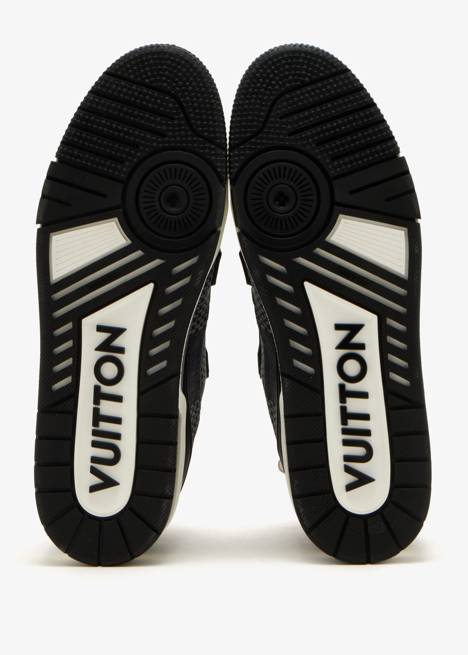 Louis Vuitton Pre-Loved LV Trainer sneakers for Men - Black in 
