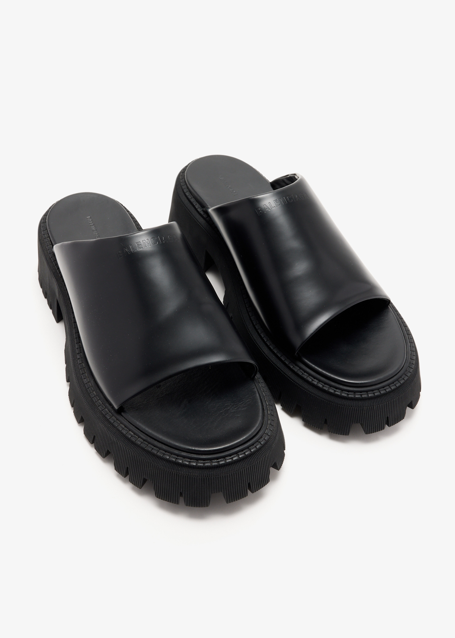 Balenciaga Pre-Loved Tractor slides for Men - Black in UAE | Level