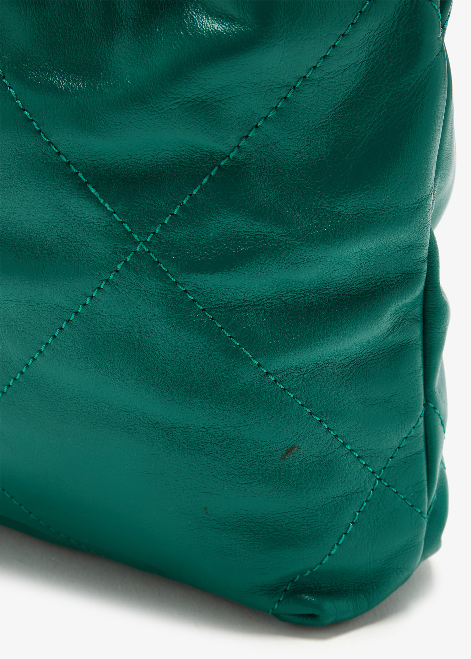 cChanel Pre-Loved Mini 22 hobo bag for Women - Green in