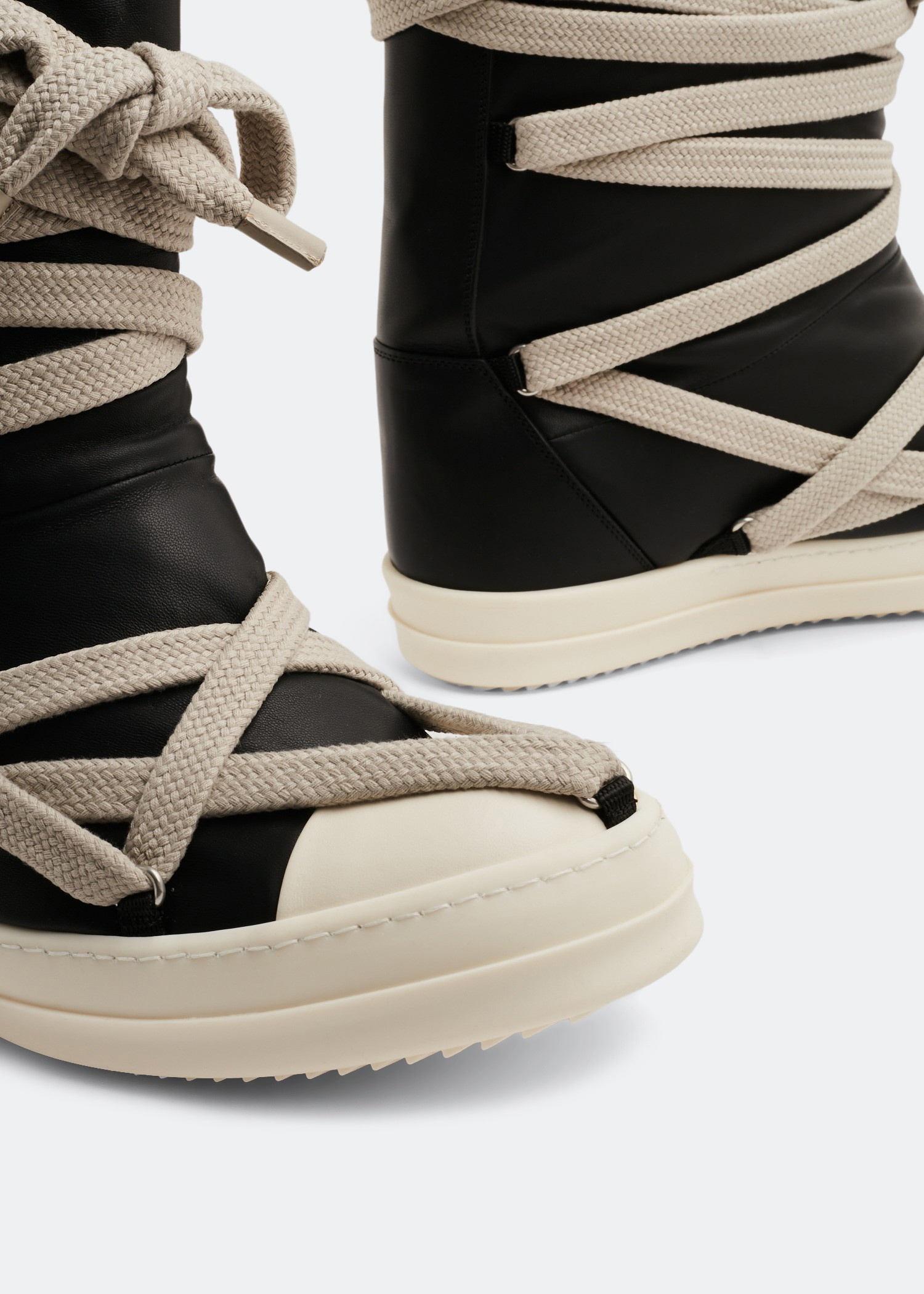 Rick Owens Jumbo puffer boots for Men - Black in USA | Level Shoes