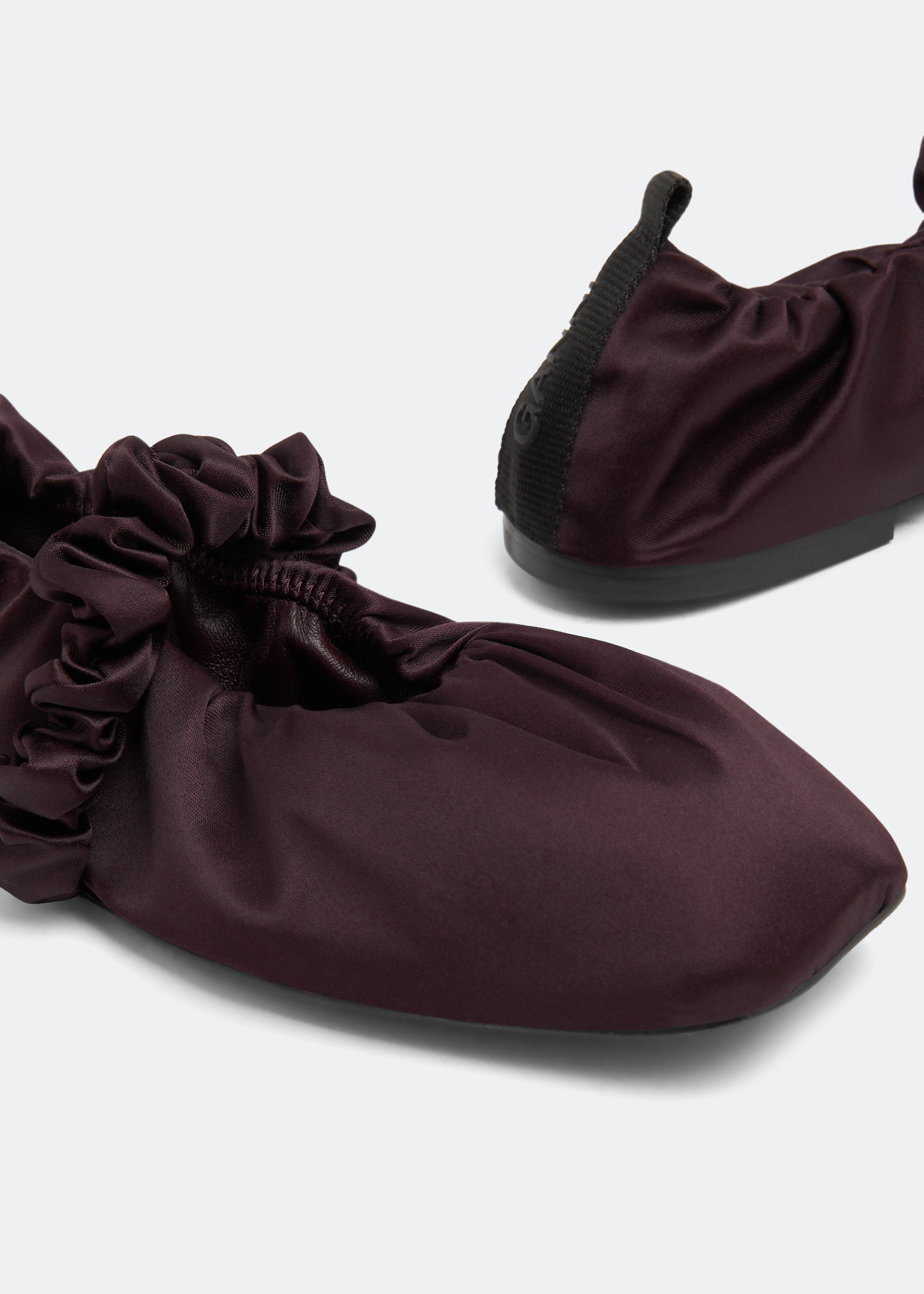 靴 GANNI Scrunchle Ballerina SugarPlum 38 GANNI - Scrunchie Ballerina Shoes in Silver GANNI