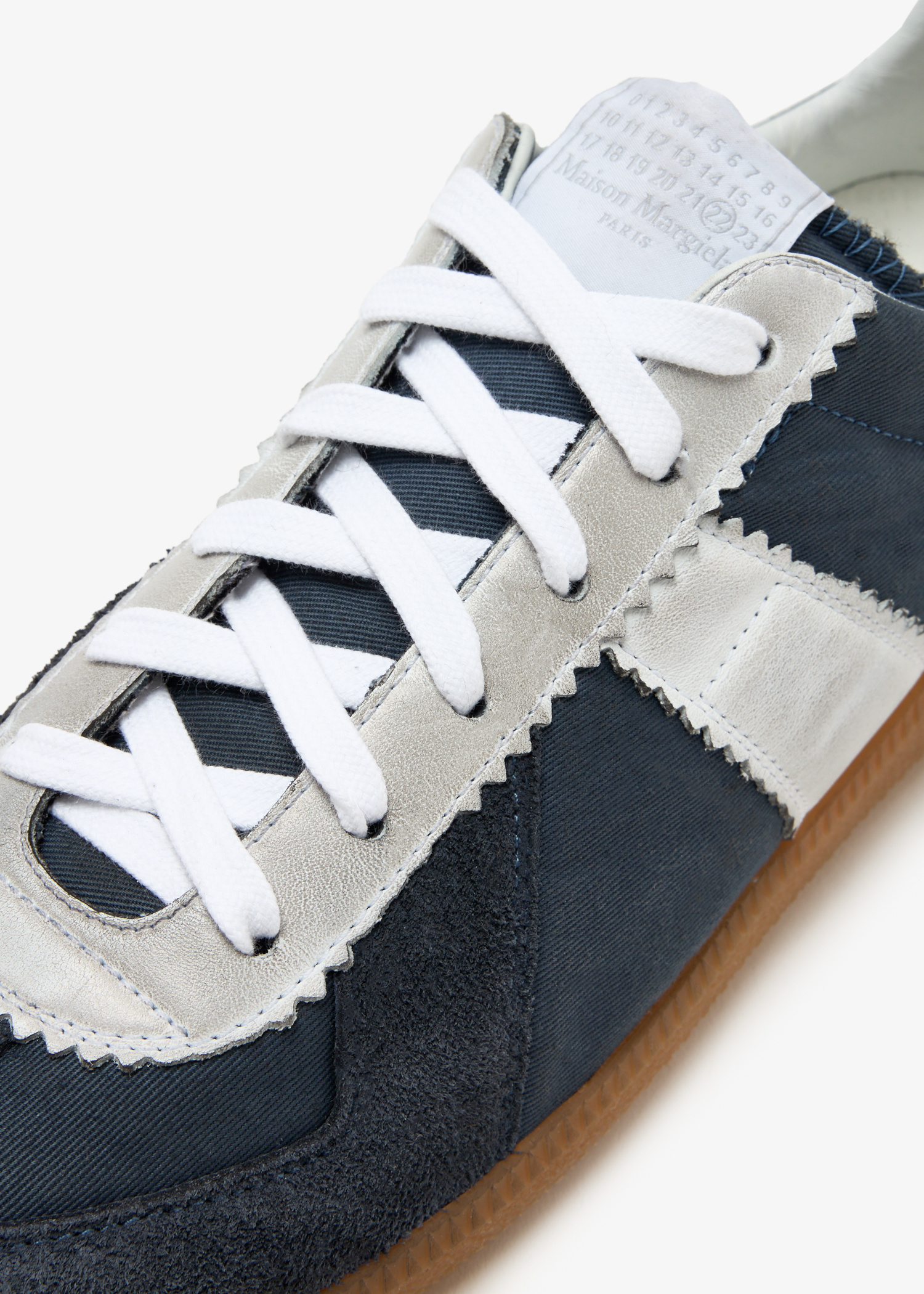 Maison Margiela Replica sneakers for Men - Navy in UAE | Level Shoes