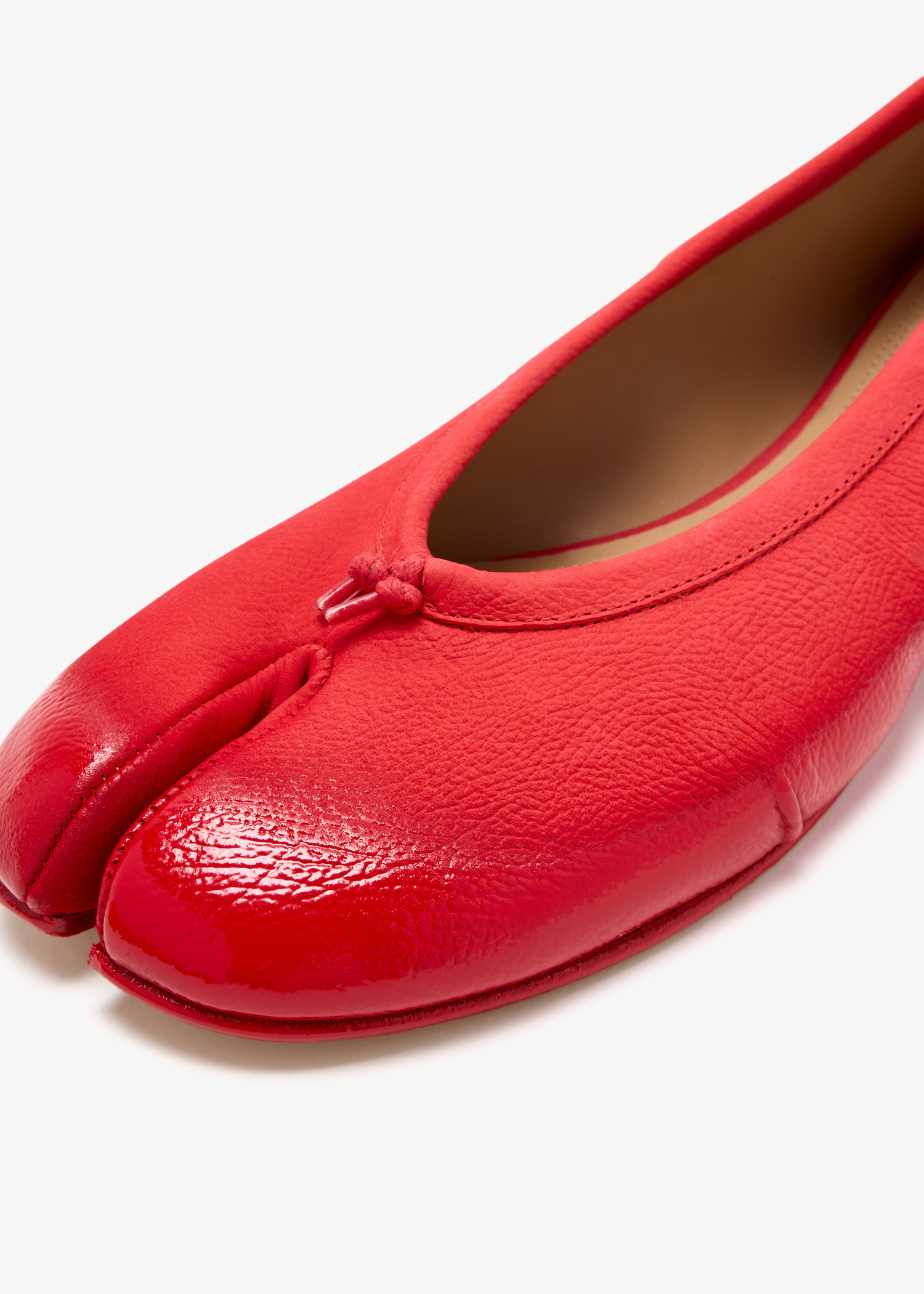 Maison Margiela Tabi ballerinas for Women - Red in USA | Level Shoes