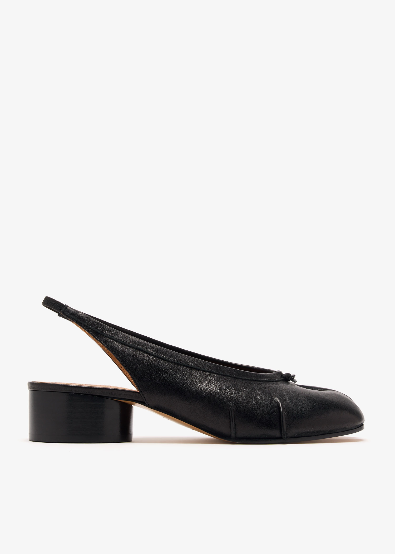 【関税＆送料込み】Maison Margiela Tabi Leather Ballerina S Maison Margiela Tabi Leather Ballerina Shoes | Black | FARFETCH