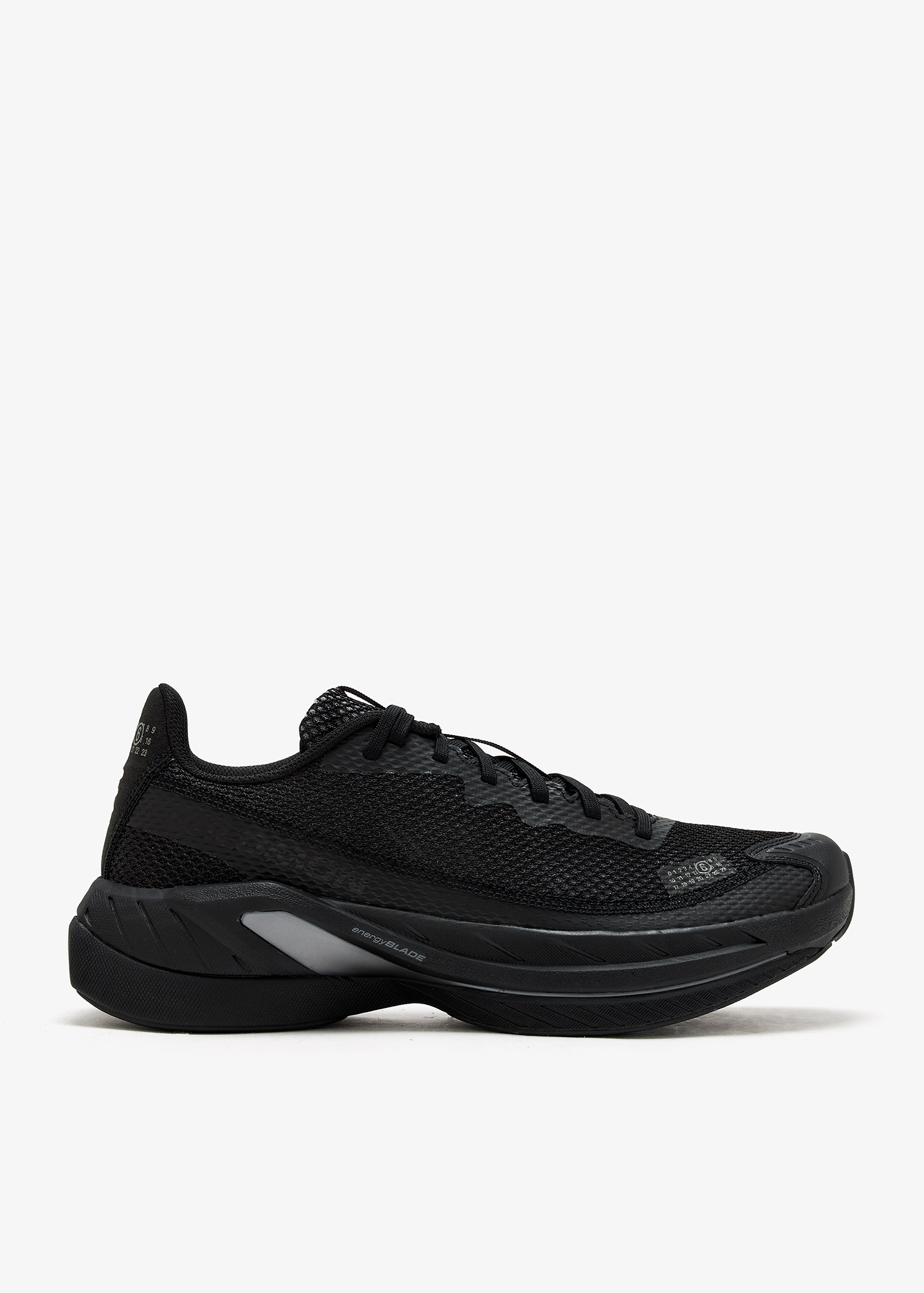 MM6 x Salomon Spectur 2 sneakers for Women - Black in UAE
