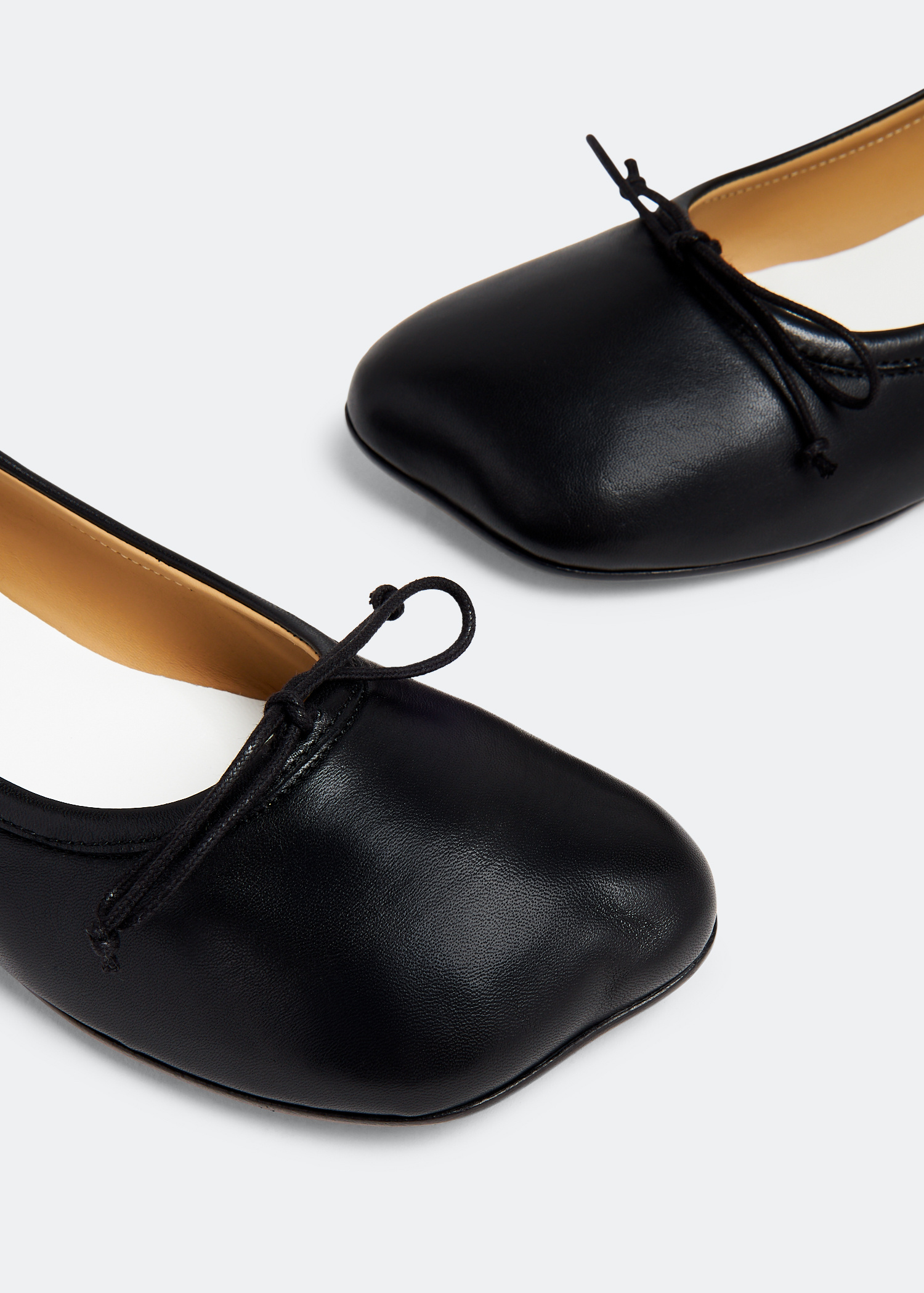 MM6 Anatomic classic ballet flats for Women - Black in UAE | Level