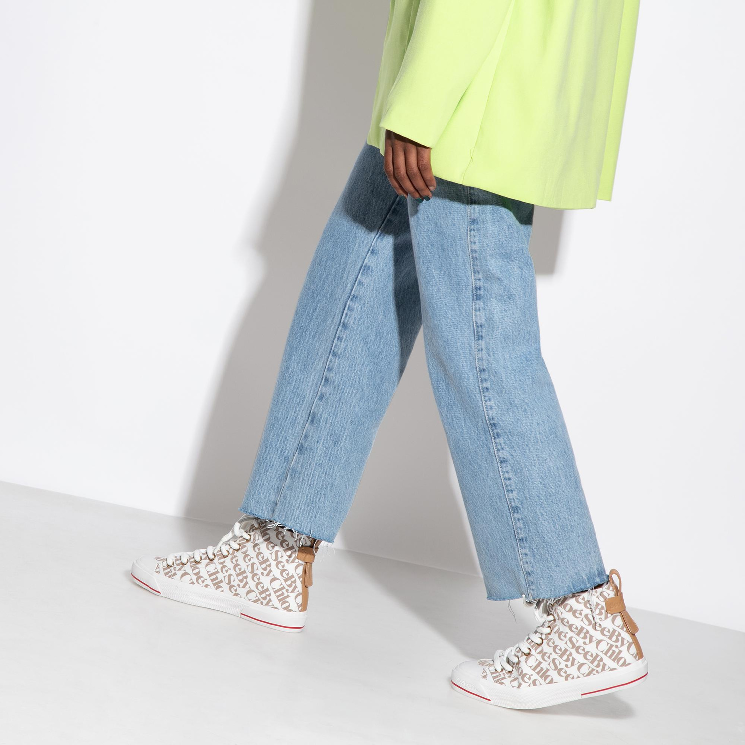 【関税込み】See by Chloe ブルー Aryana スニーカー Blue Aryana Sneakers by See by Chloé on Sale