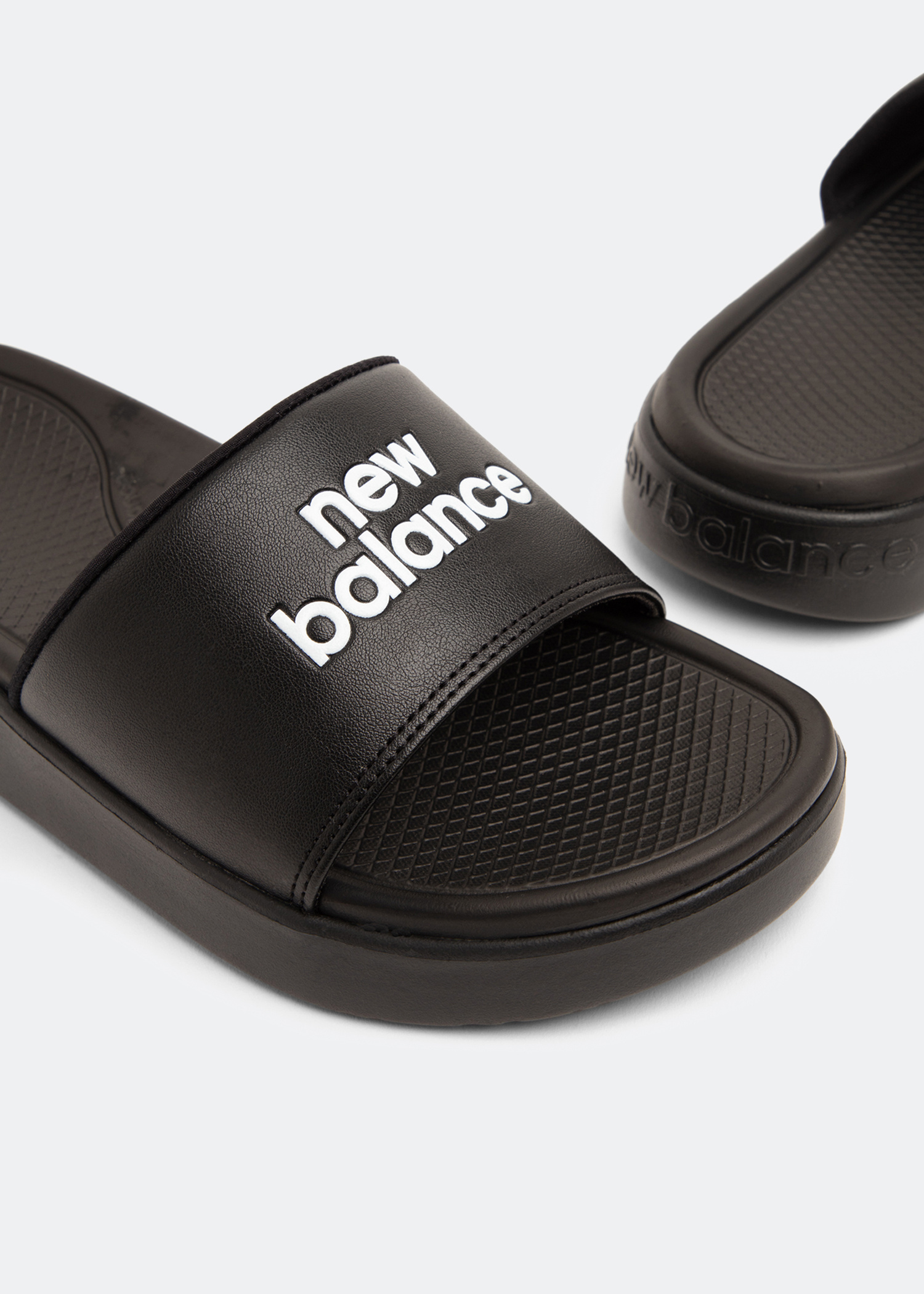 [NEWBALANCE] SD1301 SLIDE★ New Balance Logo slides for Men - Black in USA | Level Shoes