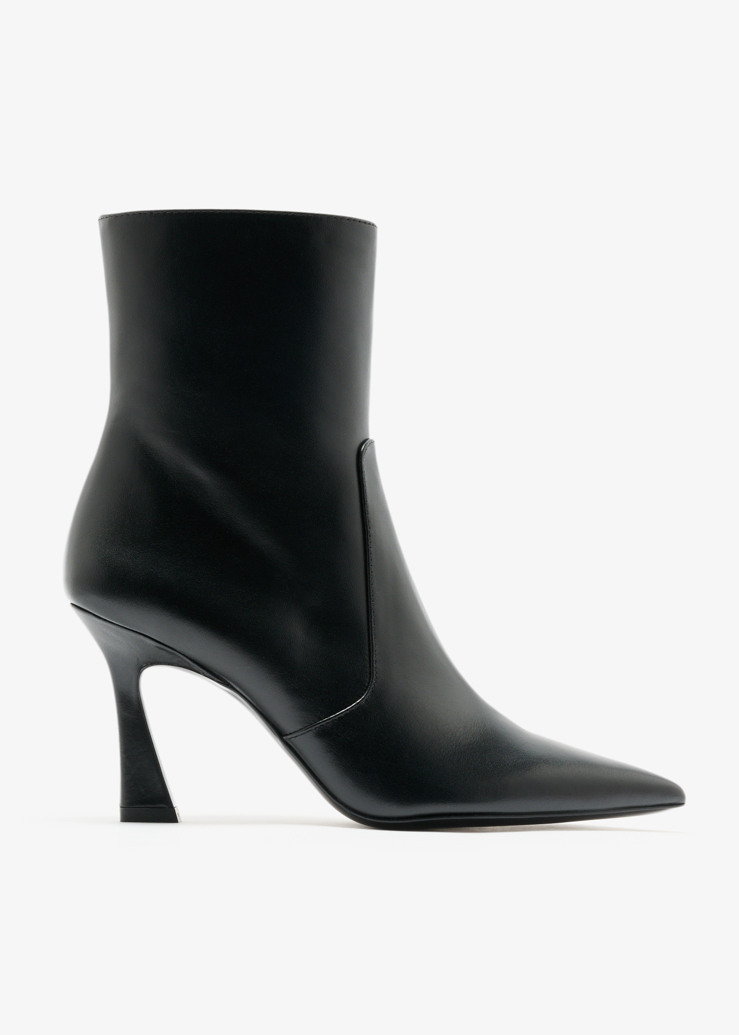 Stuart Weitzman Vinnie 85 booties for Women - Black in USA | Level