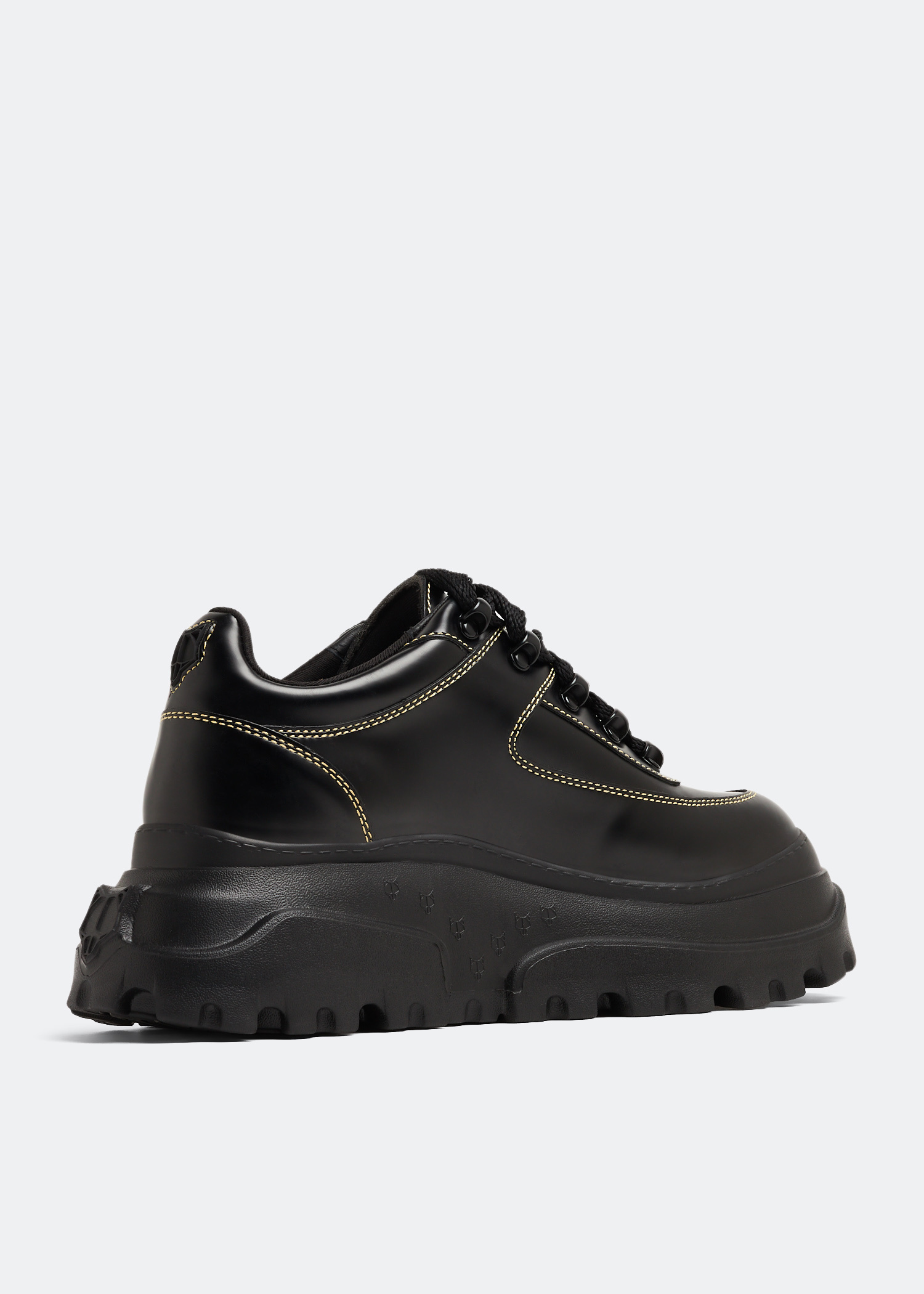 Naked Wolfe Smoke sneakers for Men - Black in UAE | Level Shoes