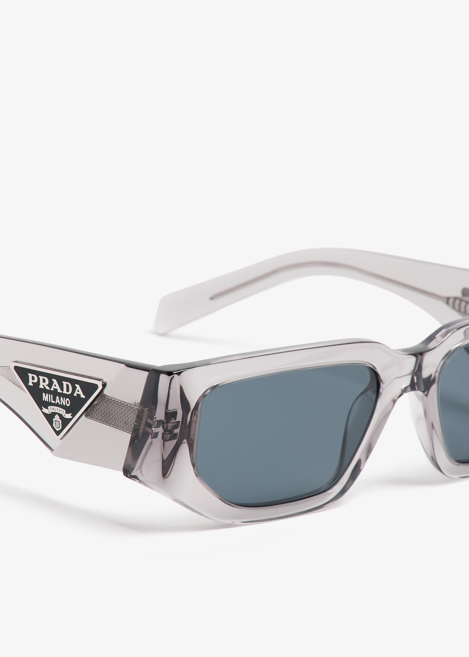 【日本入手困難】Sunglasses with Triangle logo サングラス 日本入手困難】Sunglasses with triangle logo サングラス