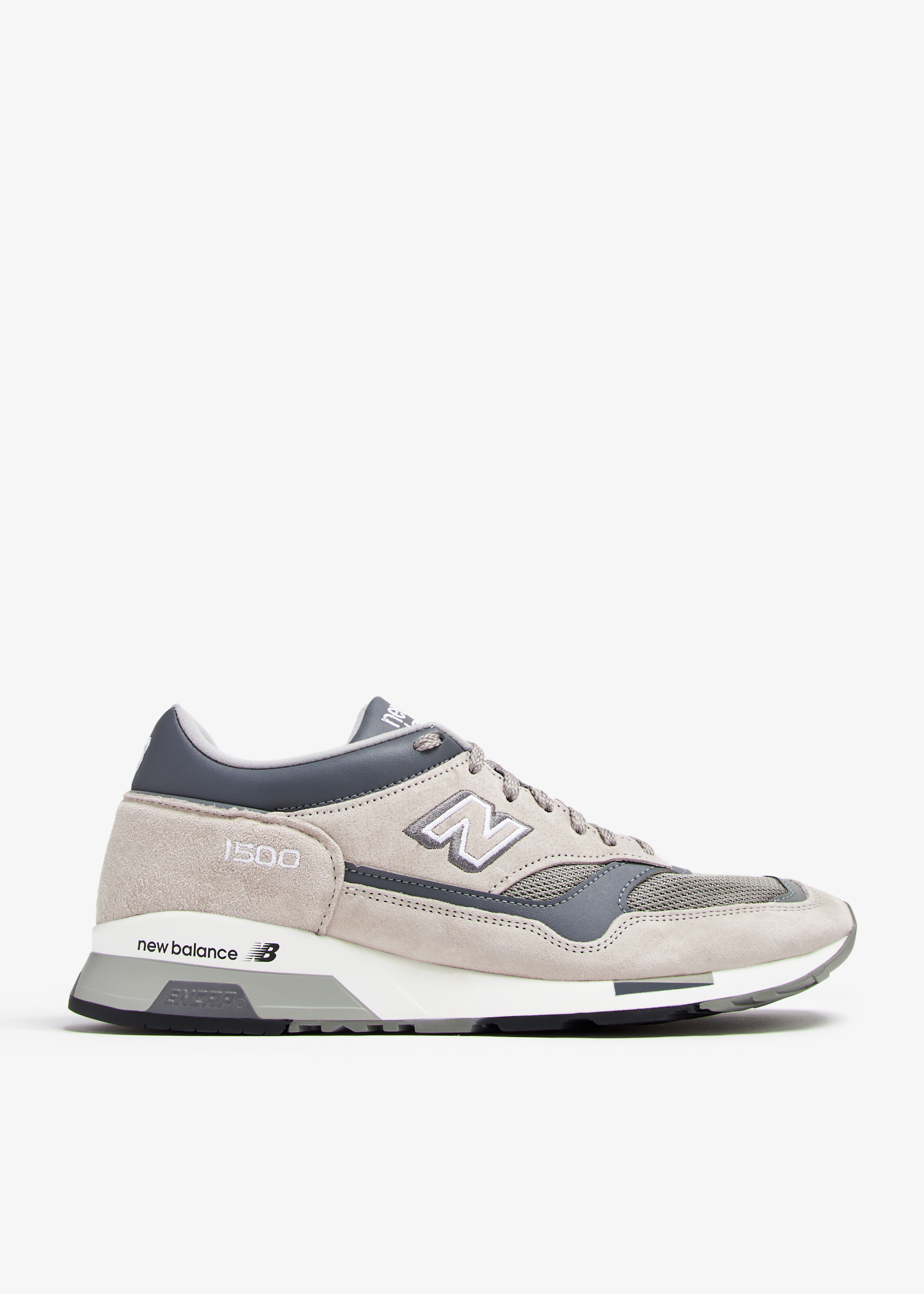 New Balance MADE in UK 1500 sneakers for Men - Grey in UAE