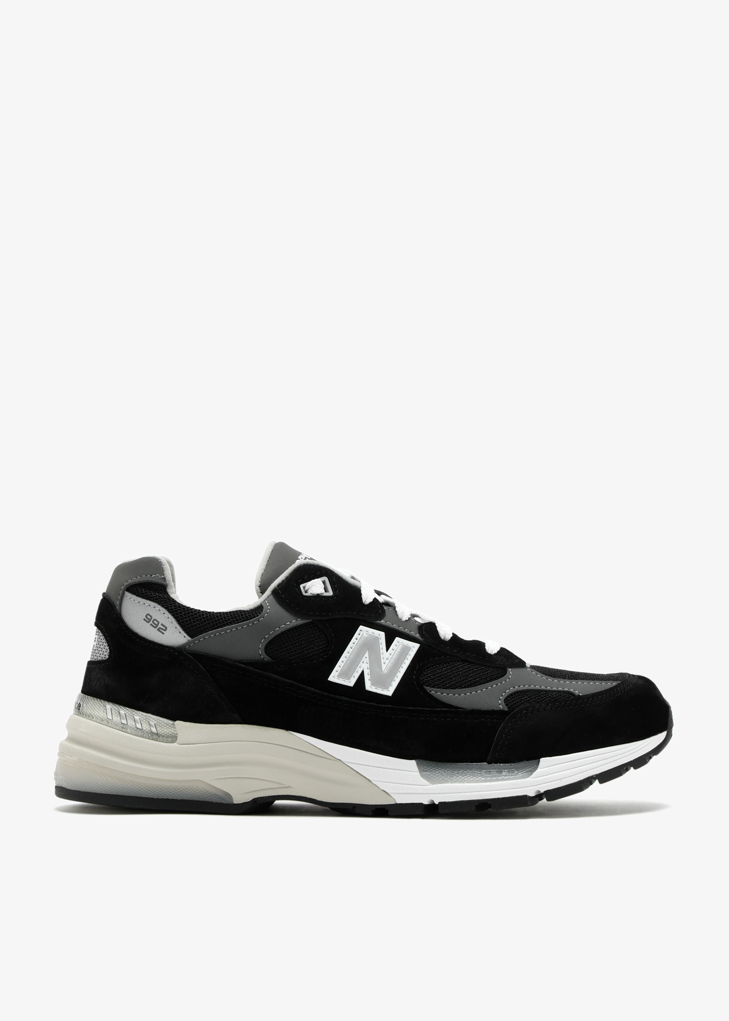 New Balance 992 sneakers for Men - Black in UAE | Level Shoes