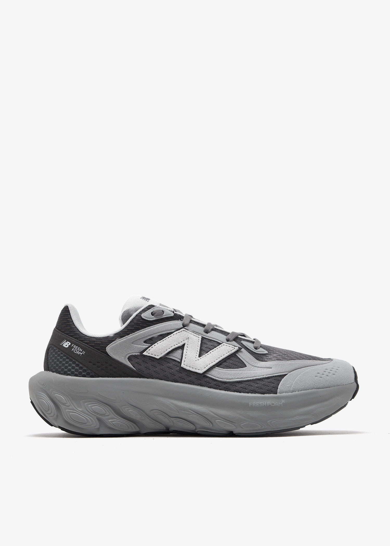 【新品未使用】NewBalance Fresh Foam UA710 22cm New Balance Fresh Foam UA710 Black / White - Jun 2025