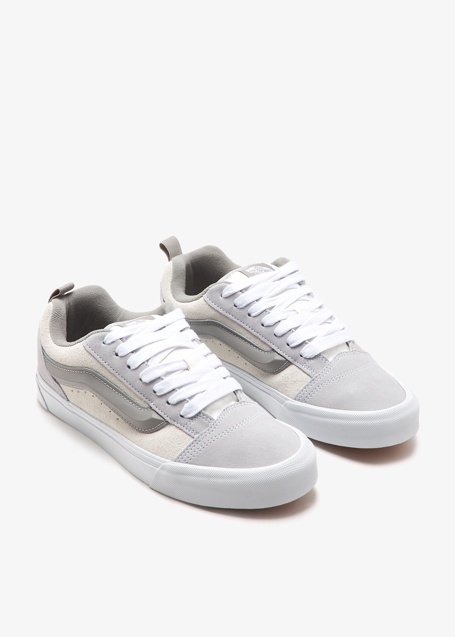 スニーカー VANS Men Sneakers Grey VN000EBN 1O7A Vans Knu Skool sneakers for Men - Grey in UAE | Level Shoes