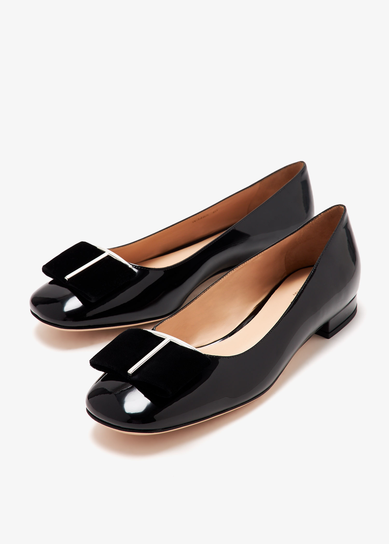 Tom Ford Audrey ballerina flats for Women - Black in UAE