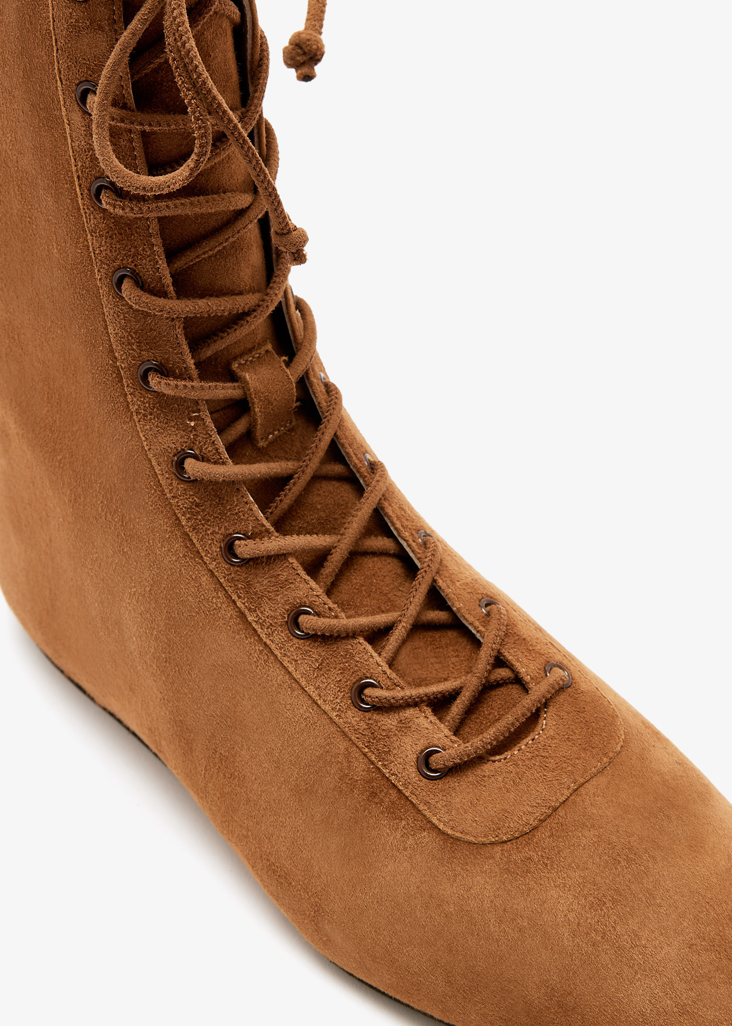 Le Monde Beryl Wren boots for Women - Brown in UAE | Level Shoes