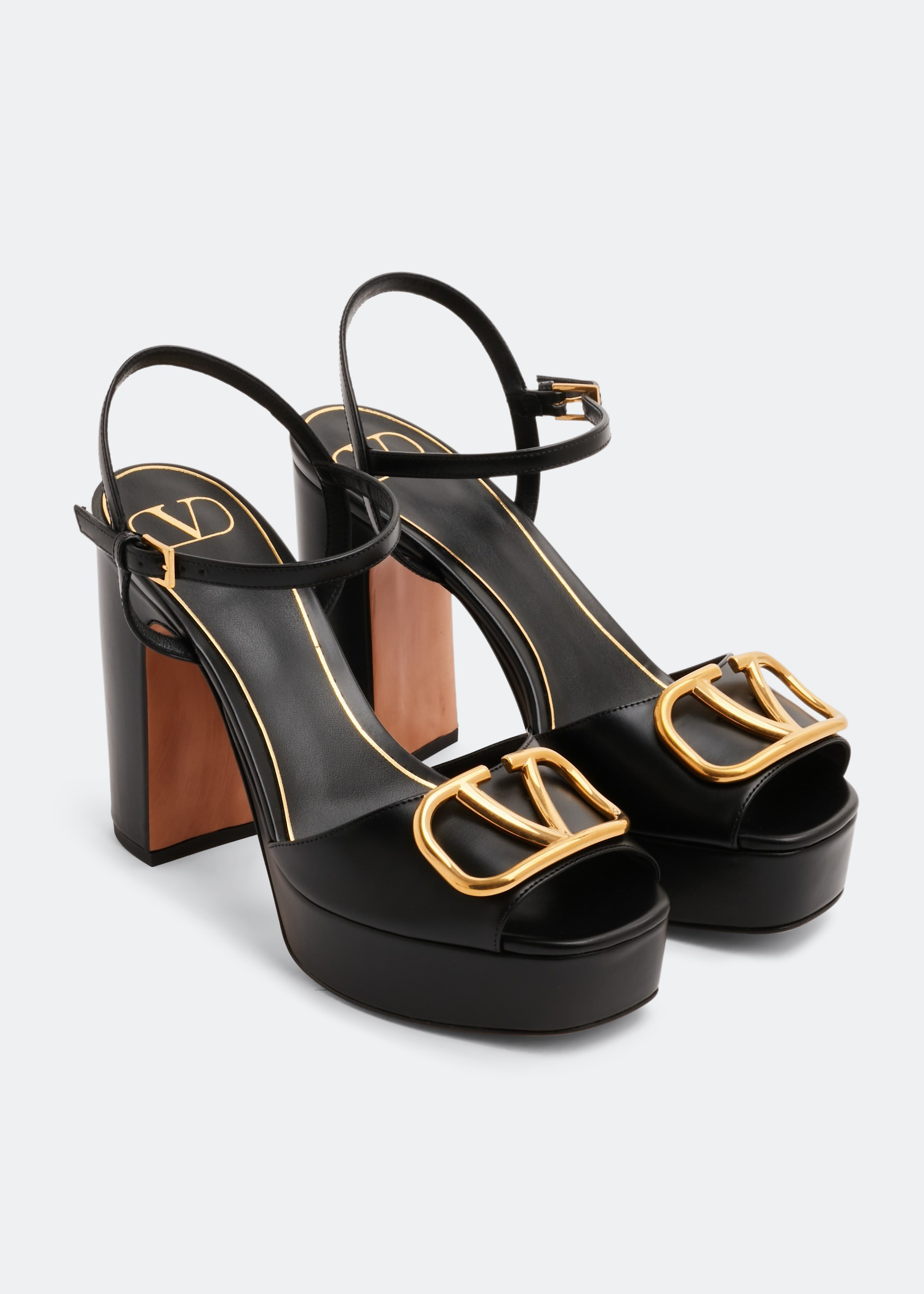 30%OFF!!EXPRESS便可◎NO.1ロングセラー VALENTINO VLOGO WALK 30%OFF!!EXPRESS便可◎NO.1ロングセラー VALENTINO VLOGO WALK