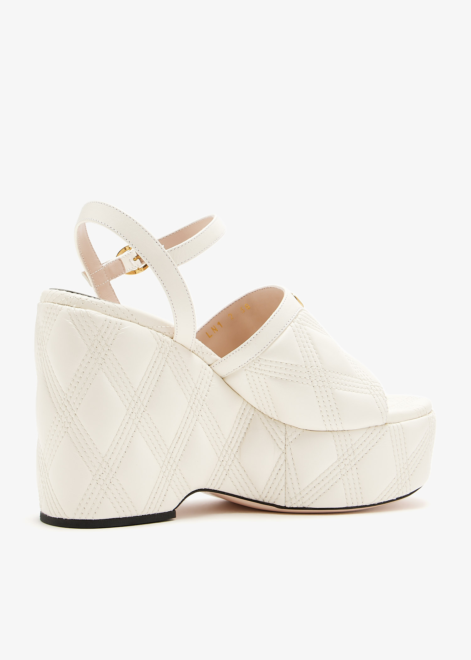 ☆厚底でスタイルアップ☆【VALENTINO】Quiltie Wedge サンダル Valentino Garavani Quiltie 67 platform sandals for Women