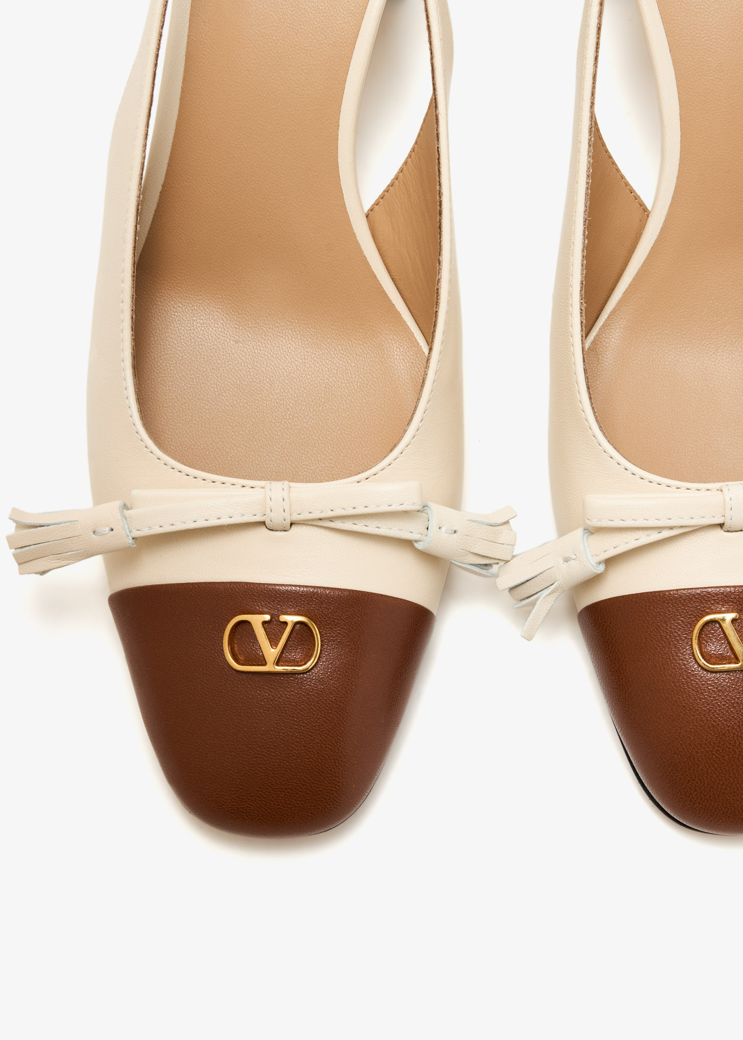 パンプス VALENTINO GARAVANI SLINGBACK VALET DU ROI PUMPS Valentino Garavani Valet Du Roi VLogo Leather Slingback