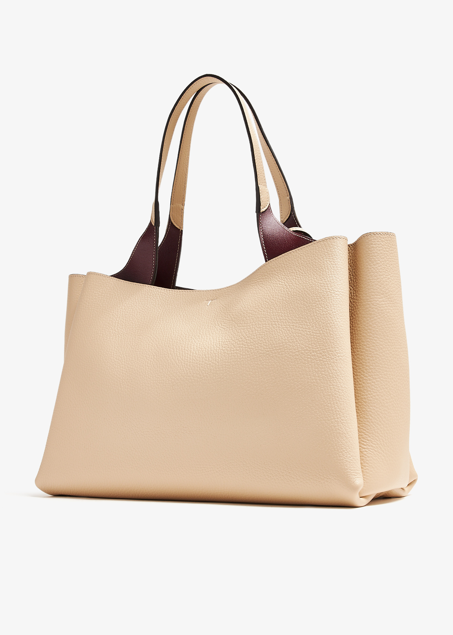 Tod's Leather medium bag for Women - Beige in UAE | Level Shoes Tod's Leather medium bag for Women - Beige in UAE | Level Shoes