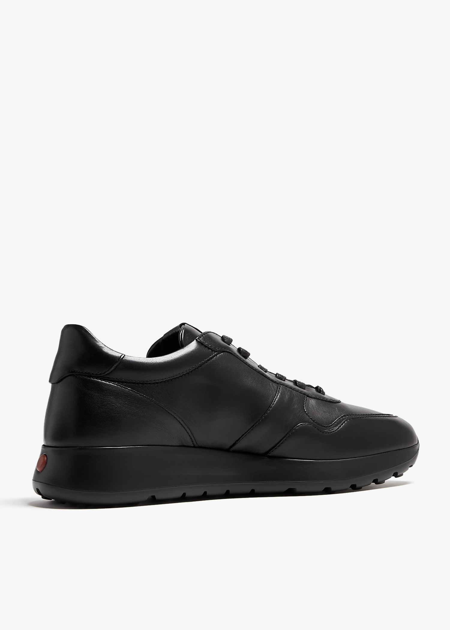 Tod's男式皮革运动鞋- 黑色在阿联酋| Level Shoes