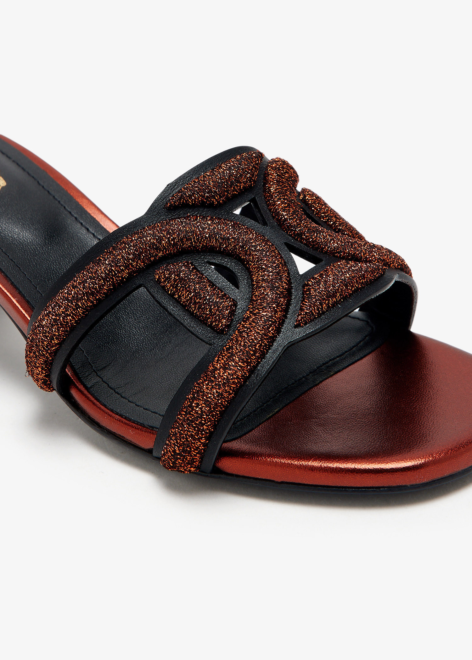 Tod's Kate sandals for Women - Black in UAE | Level Shoes