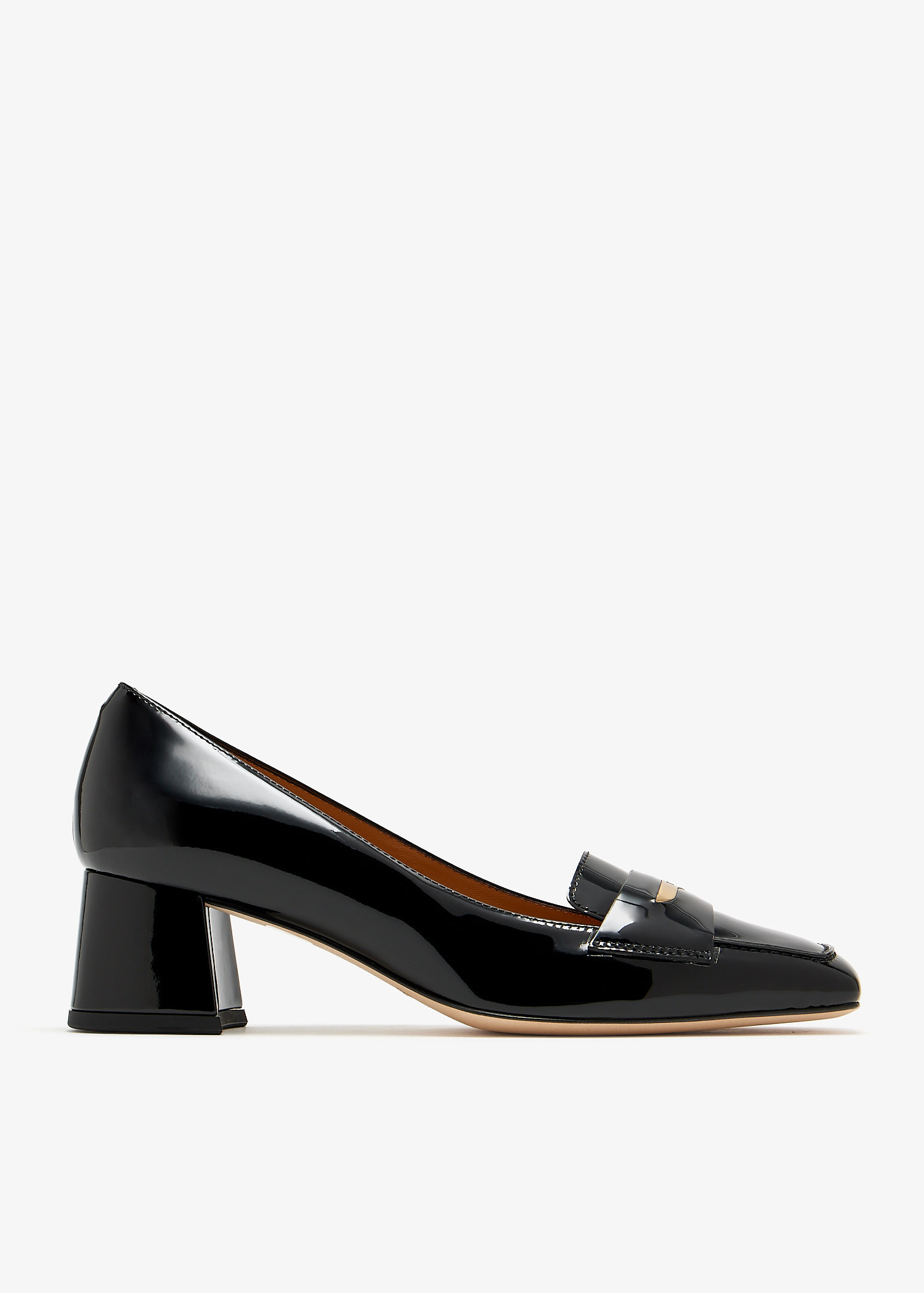 Tod's Patent leather pumps for Women - Black in Qatar