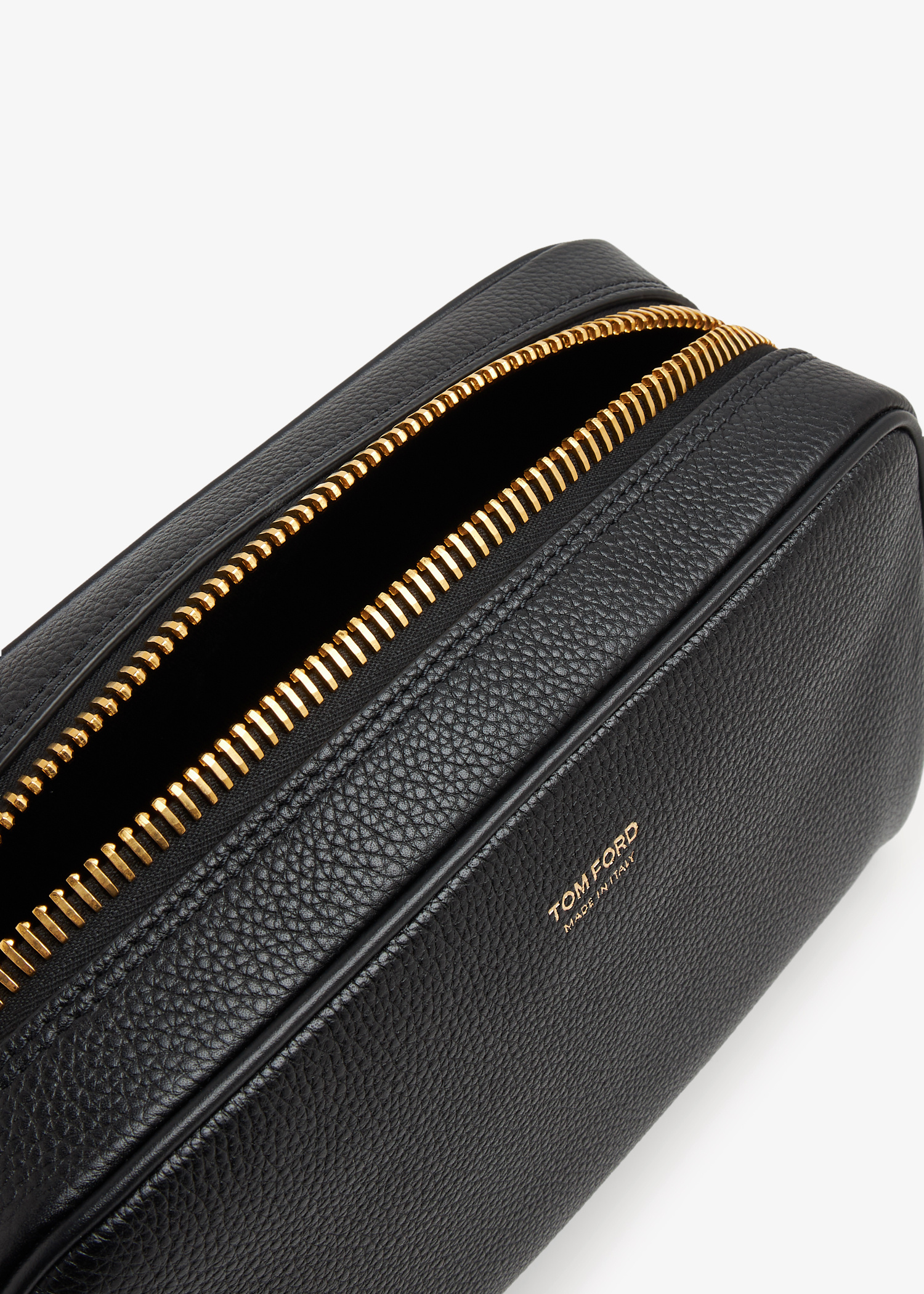 Tom Ford Leather toiletry case for Men - Black in UAE | Level Shoes
